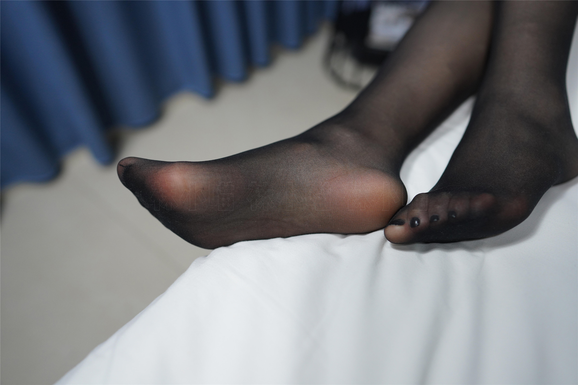 袜小喵 KT227 酒红黑丝是绝配 [86P+101M]_第4集