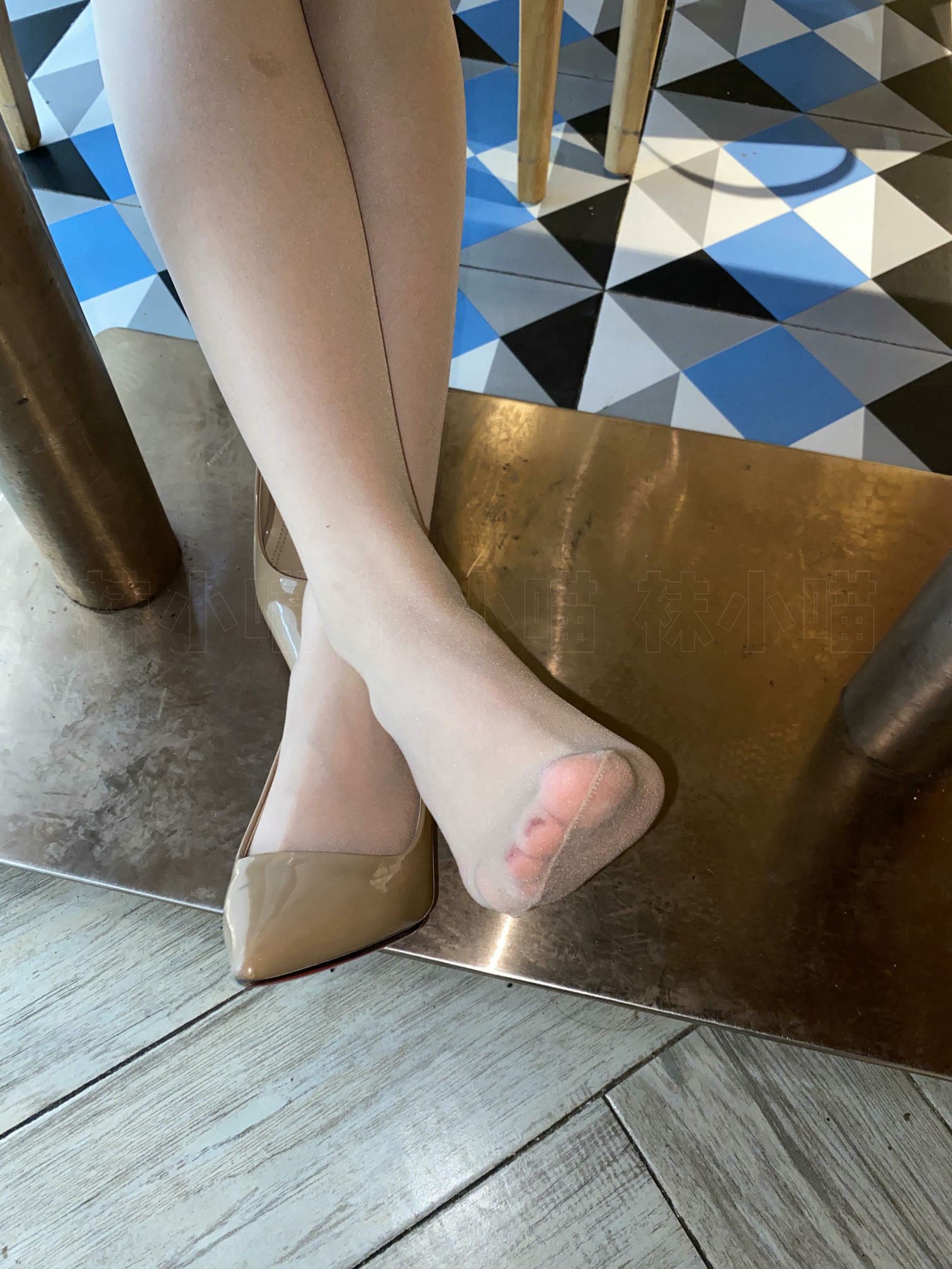 袜小喵 KT233 悄悄跟上她 [90P+124M]_第2集