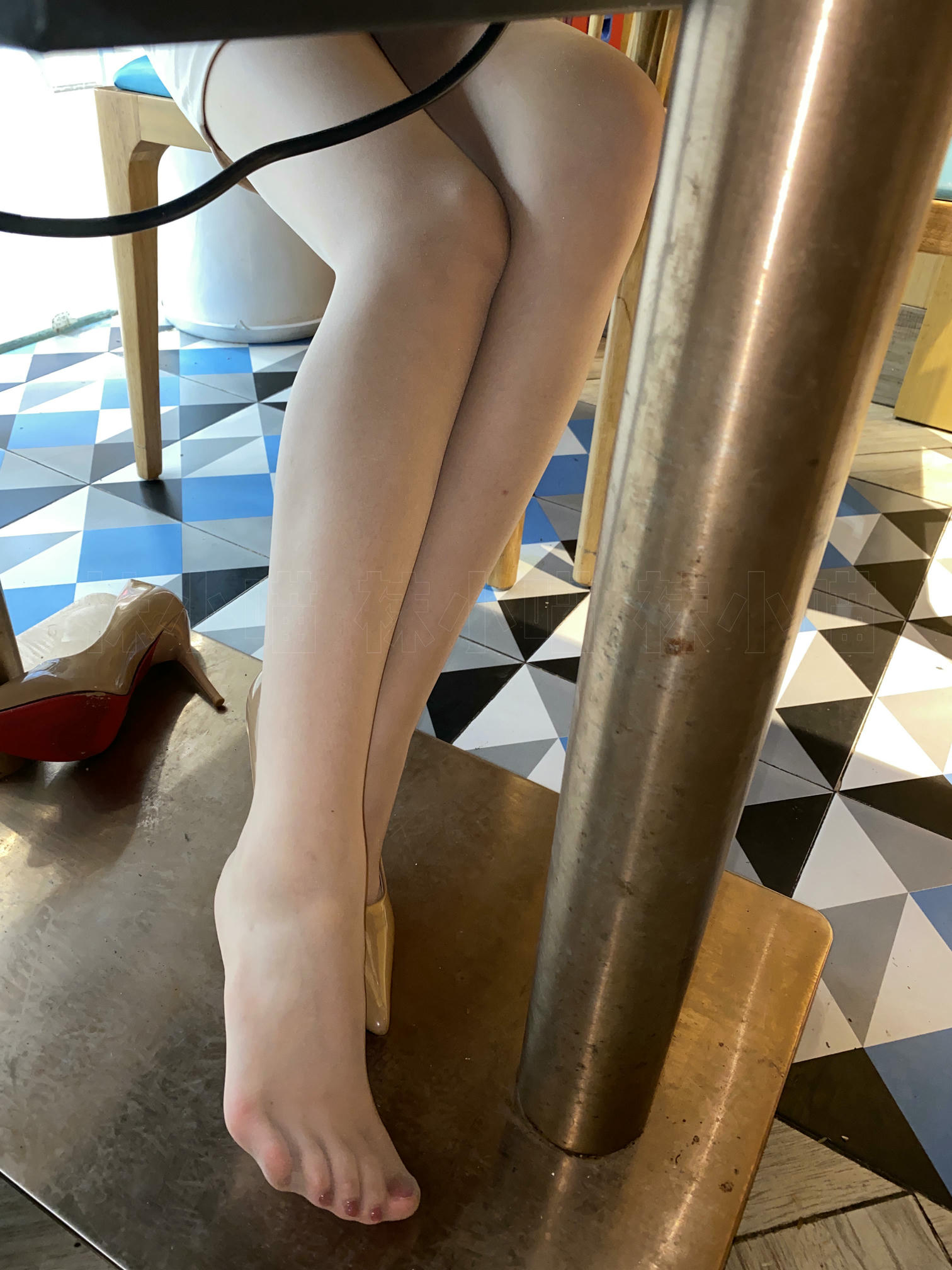 袜小喵 KT233 悄悄跟上她 [90P+124M]_第3集