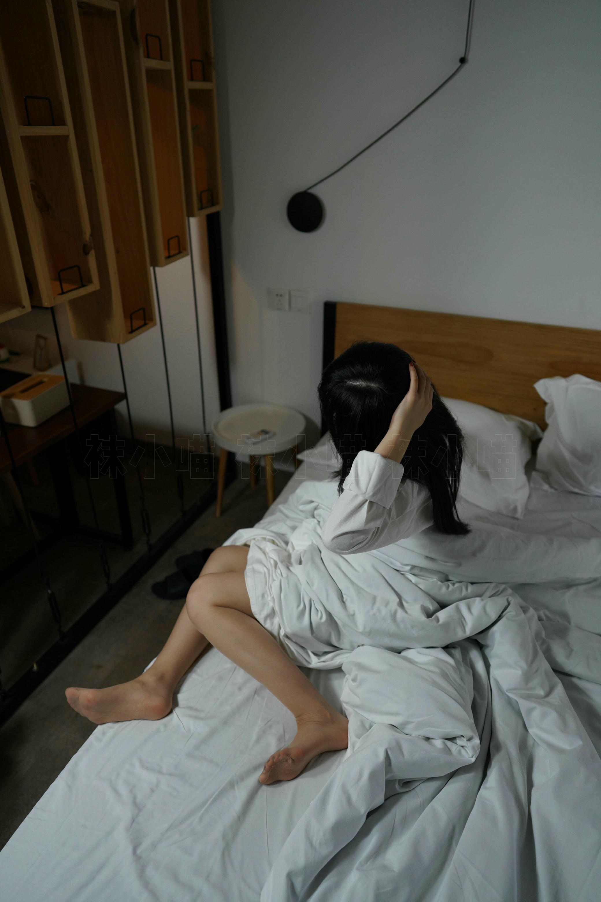 袜小喵 KT247 同事帮我修电视：上 [99P+262M]_第1集