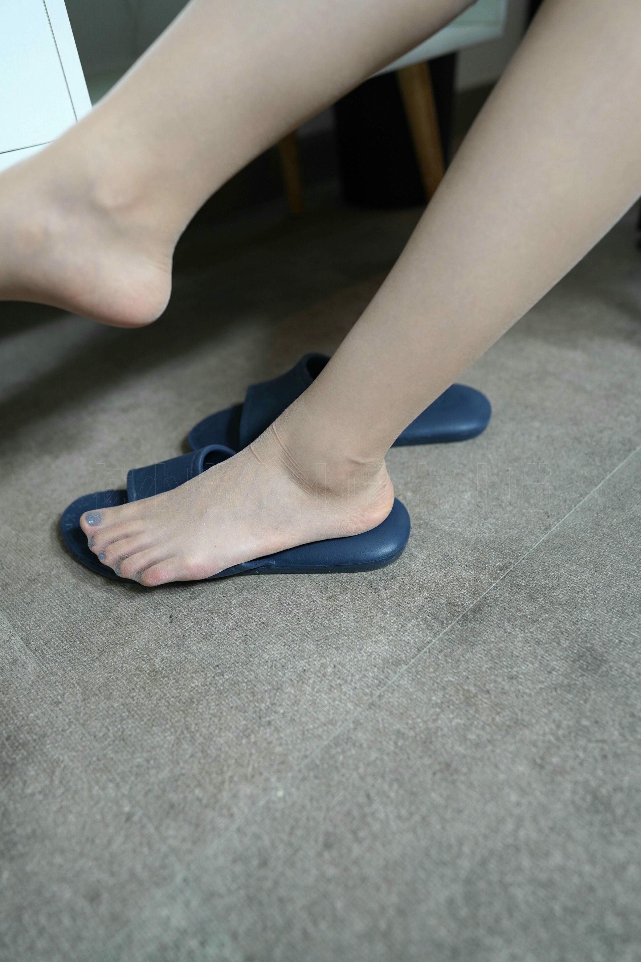 袜小喵 KT247 同事帮我修电视：上 [99P+262M]_第4集