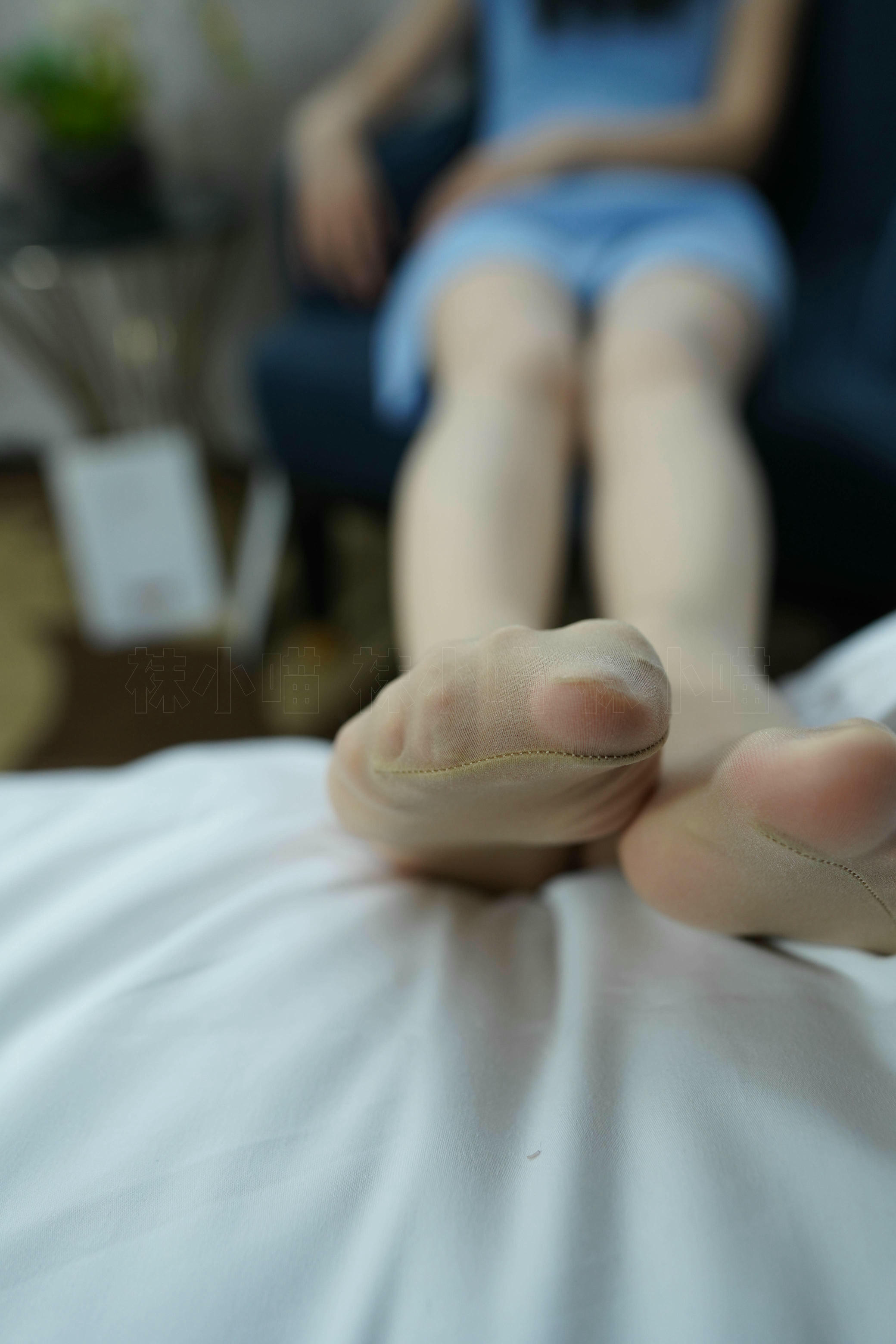 袜小喵 KT252 浅蓝连衣裙 [88P+116M]_第4集