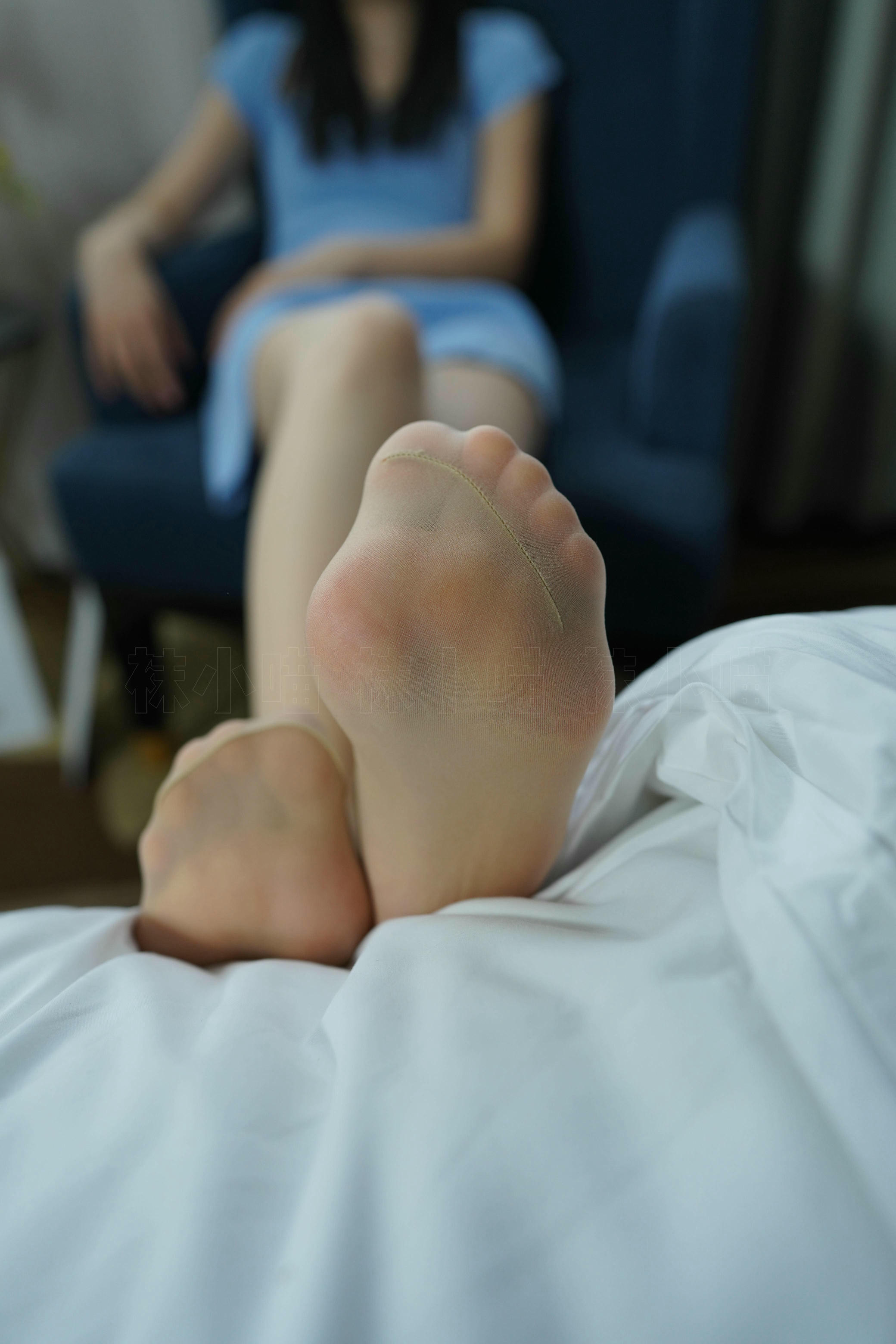 袜小喵 KT252 浅蓝连衣裙 [88P+116M]_第4集