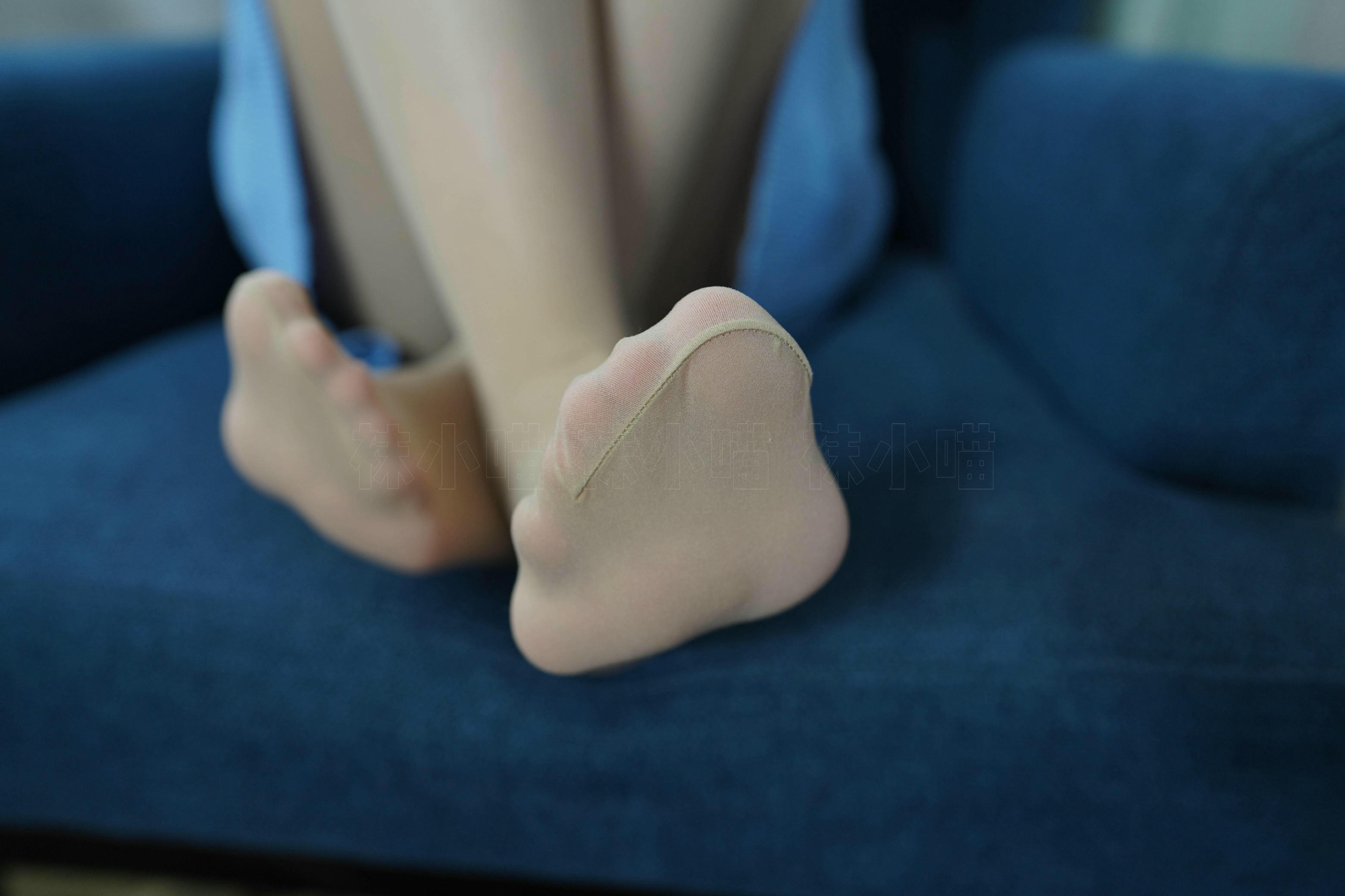 袜小喵 KT252 浅蓝连衣裙 [88P+116M]_第4集