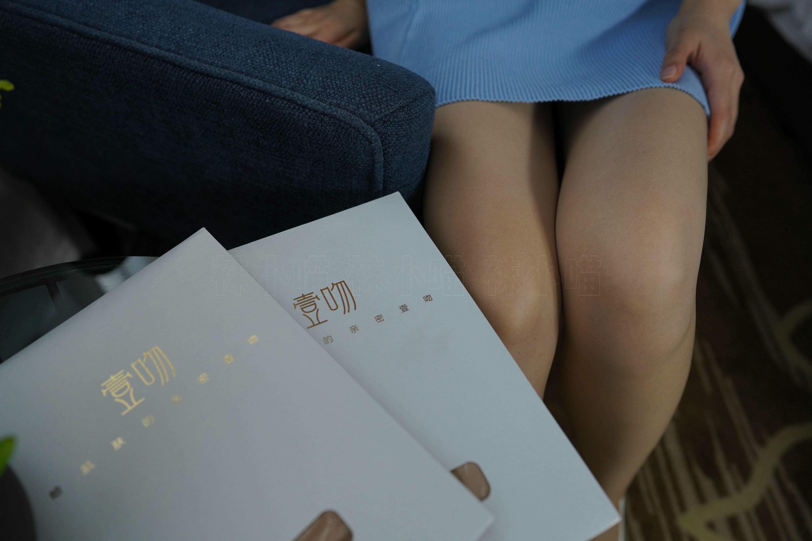 袜小喵 KT252 浅蓝连衣裙 [88P+116M]_第1集