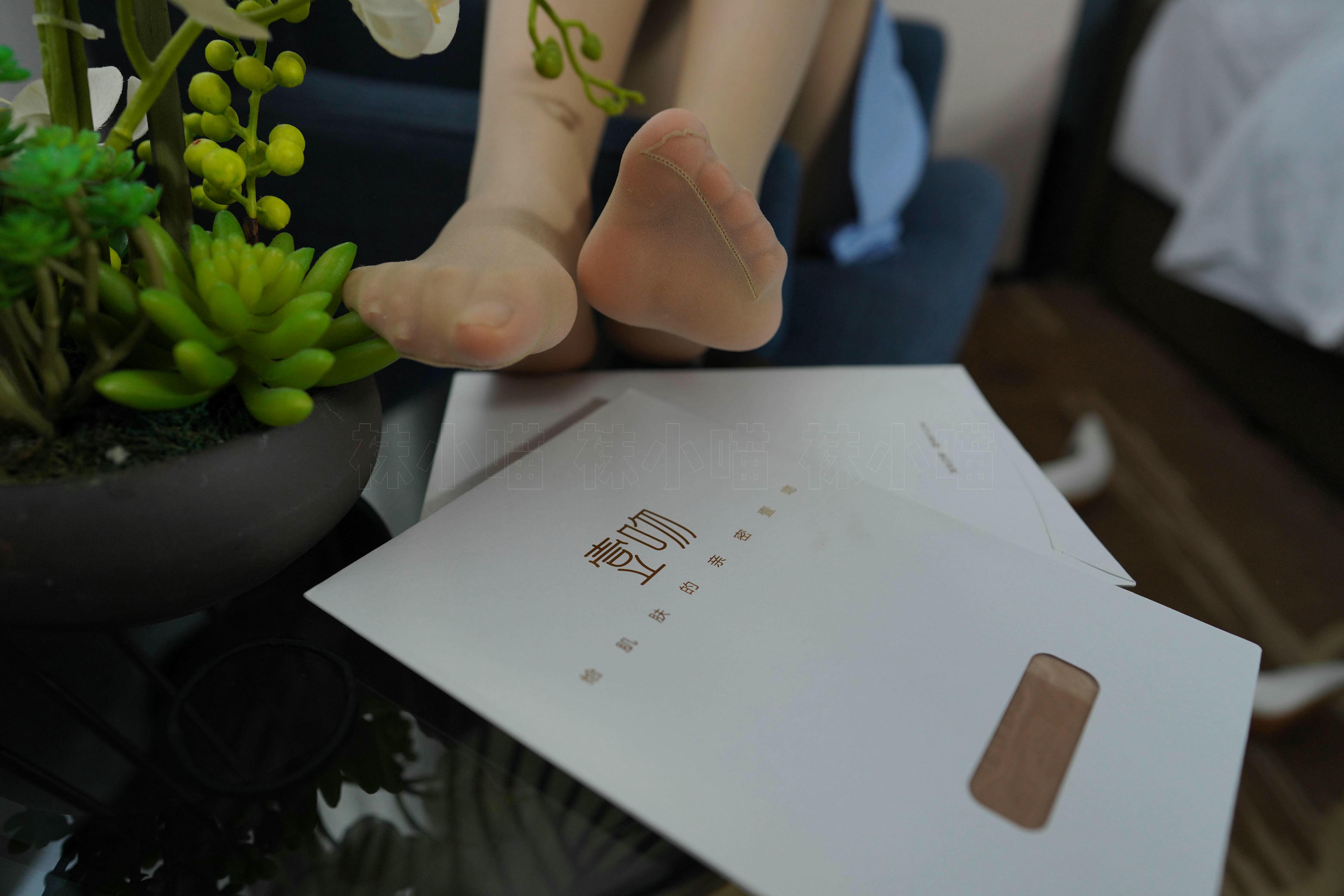 袜小喵 KT252 浅蓝连衣裙 [88P+116M]_第5集