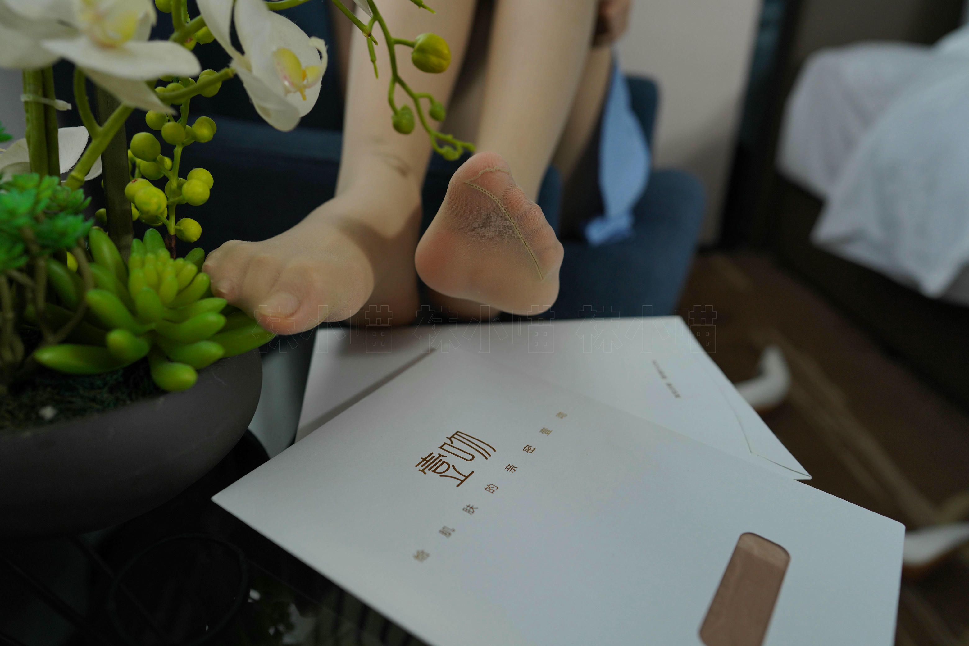 袜小喵 KT252 浅蓝连衣裙 [88P+116M]_第5集