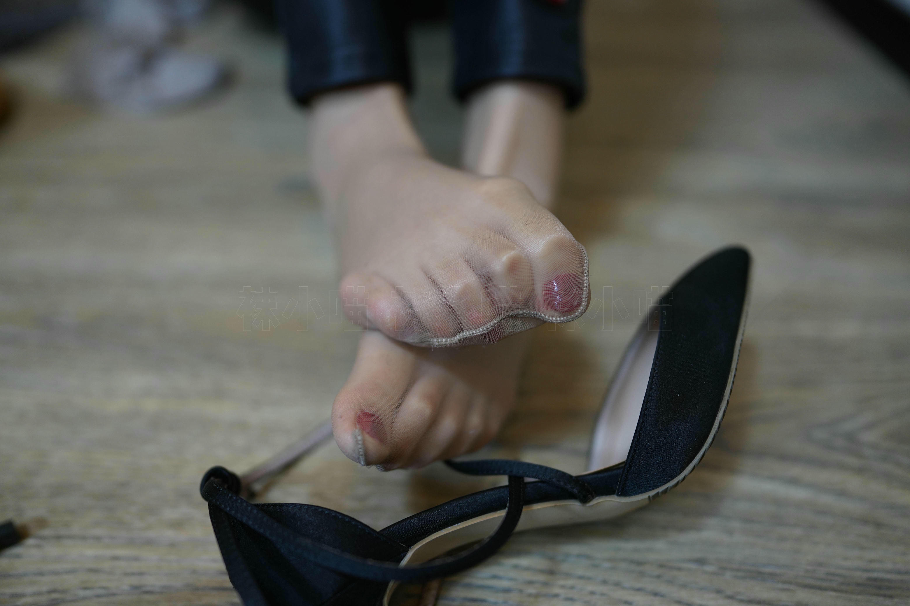 袜小喵 KT255 皮裤 [98P+133M]_第4集