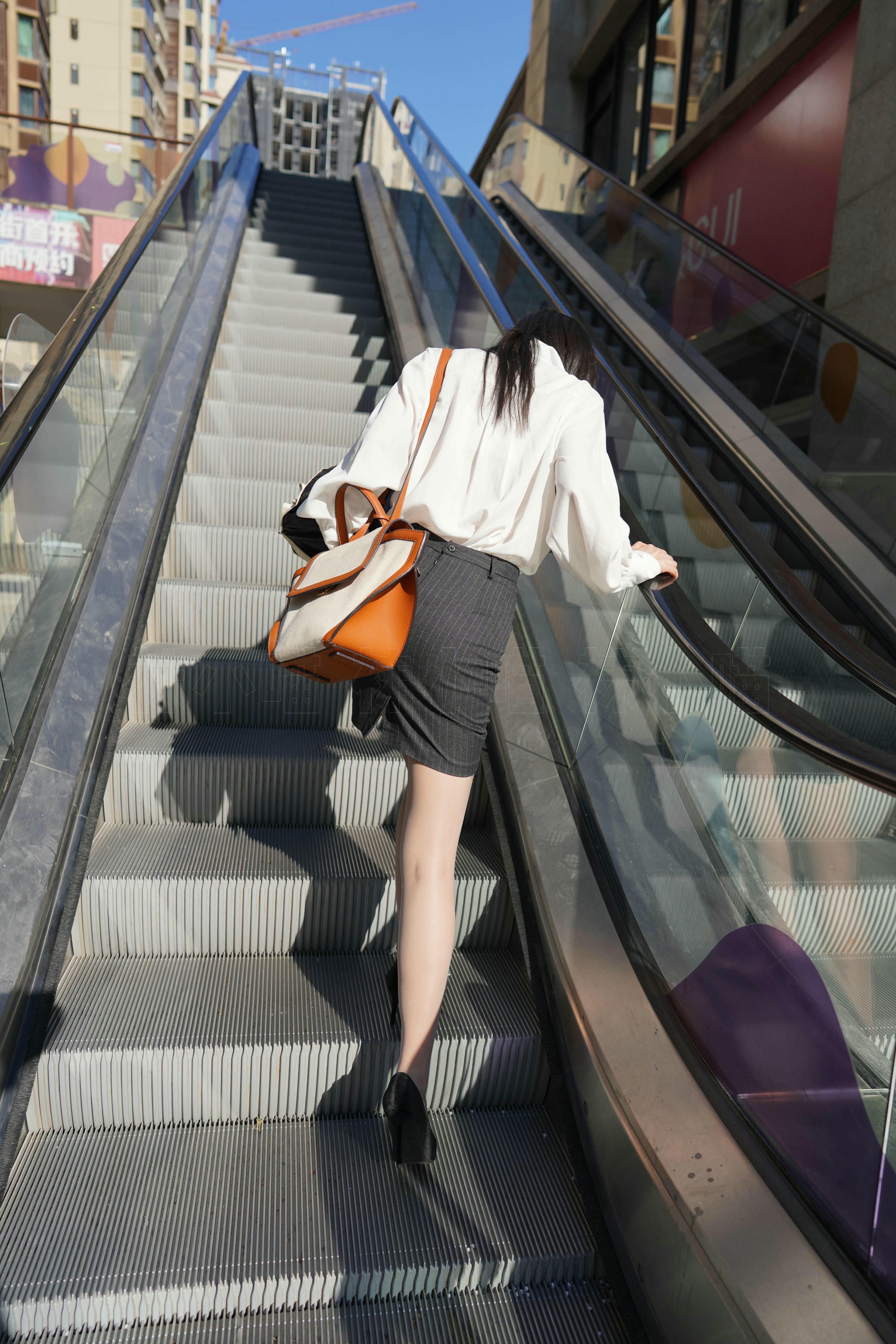 袜小喵 KT256 户外职业装 [98P+177M]_第2集