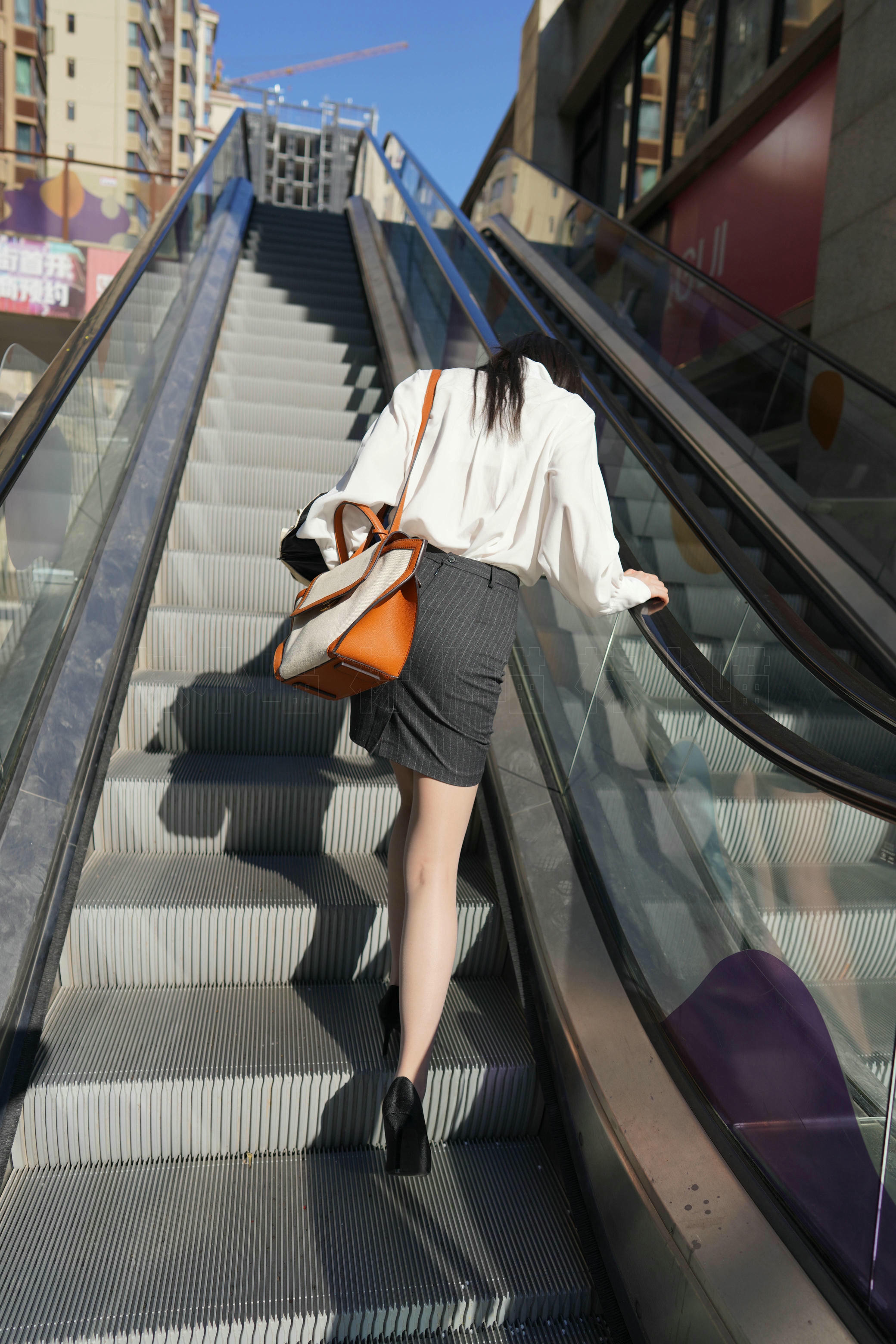 袜小喵 KT256 户外职业装 [98P+177M]_第2集