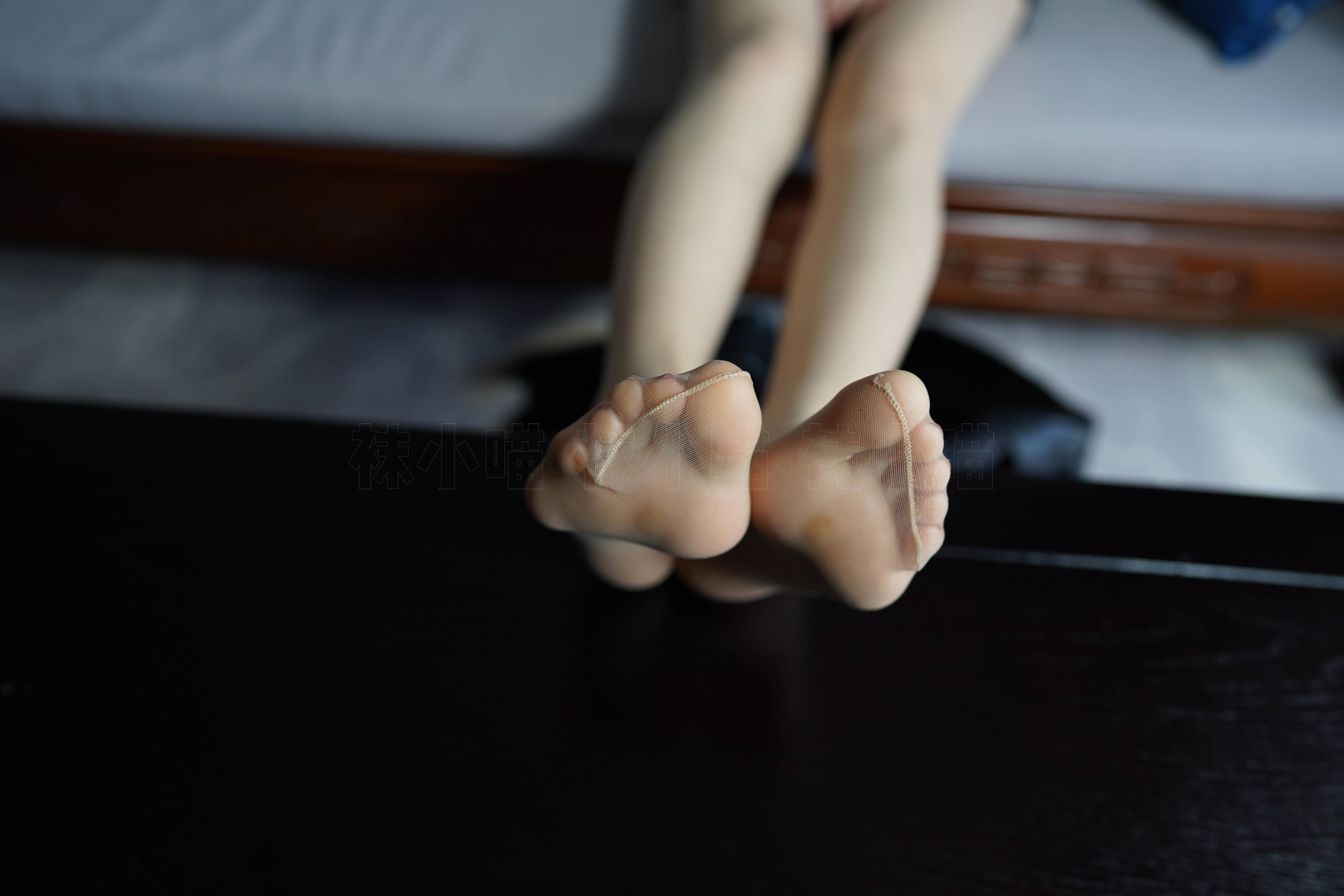 袜小喵 KT264 黑短裙与靴 [99P+164M]_第3集