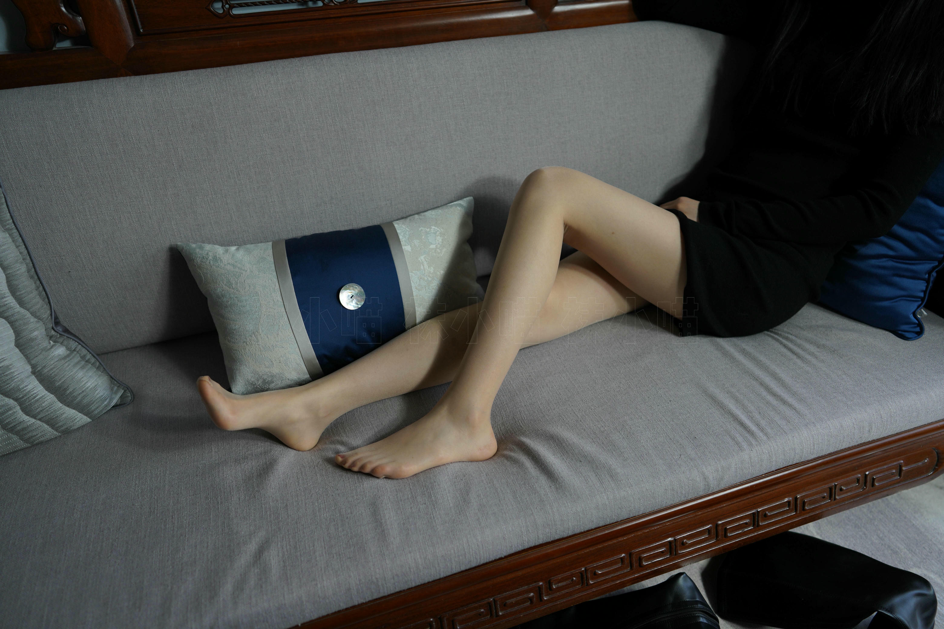 袜小喵 KT264 黑短裙与靴 [99P+164M]_第3集