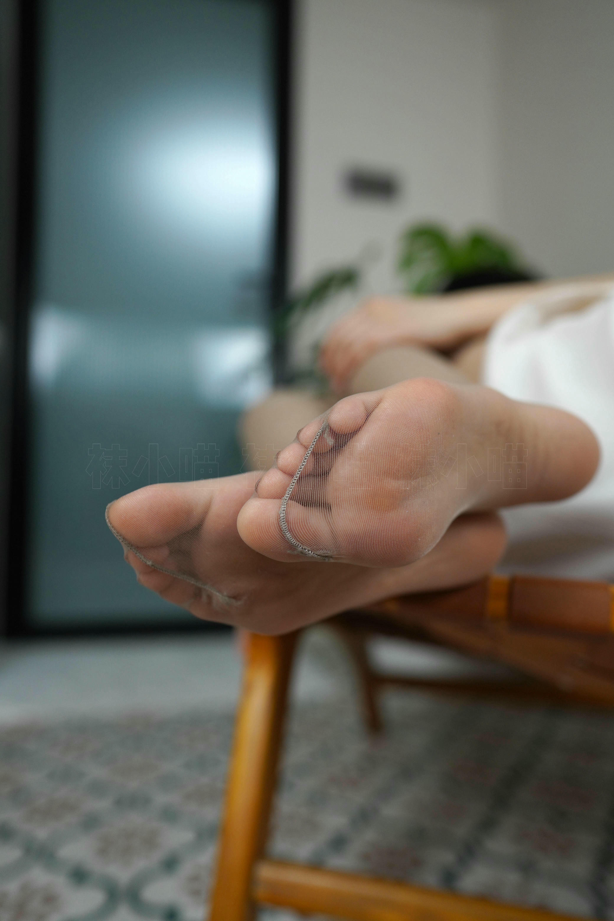 袜小喵 KT276 清新白高跟 [65P+102MB]_第2集