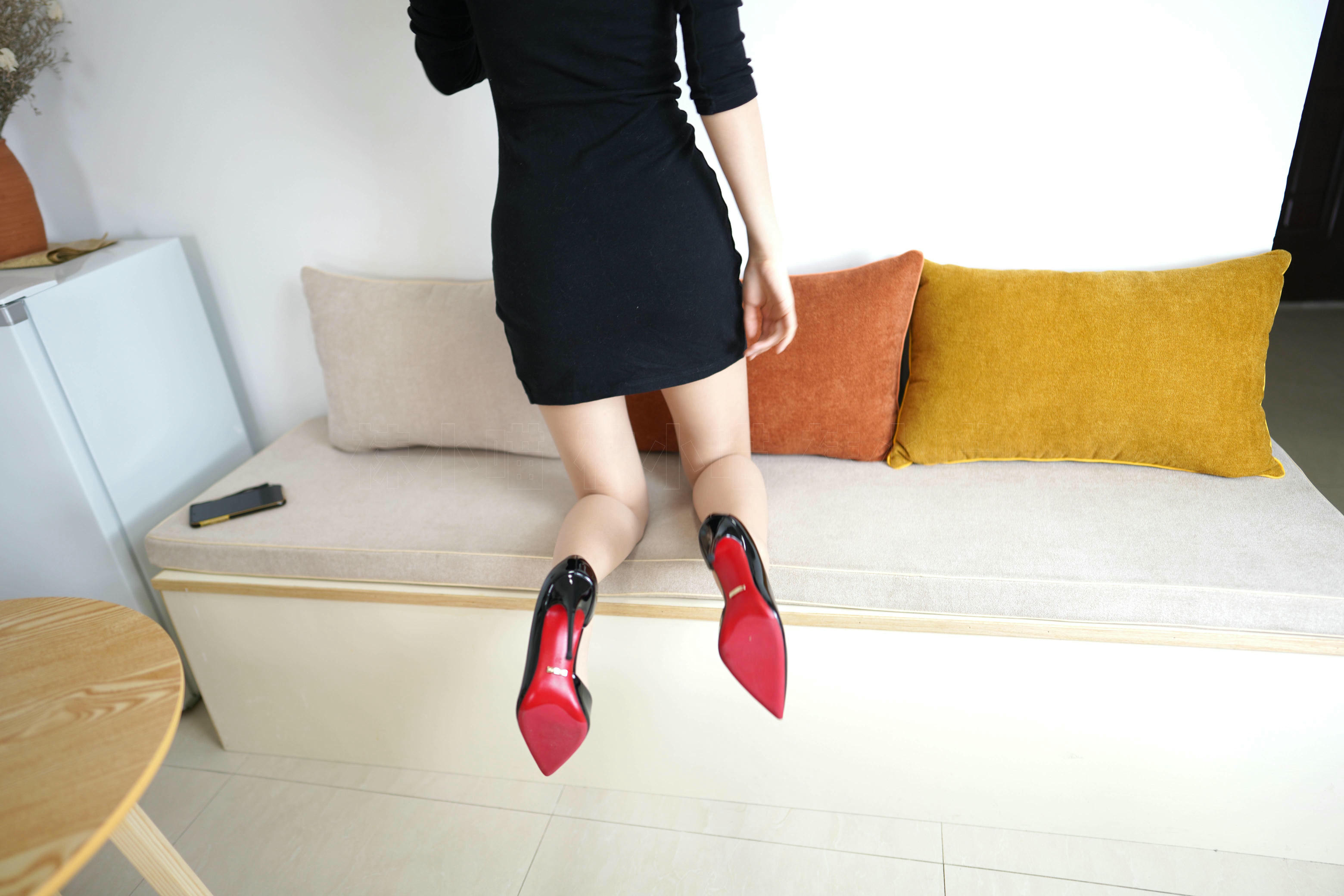 袜小喵 KT277 黑色格调 [75P+85.9MB]_第1集