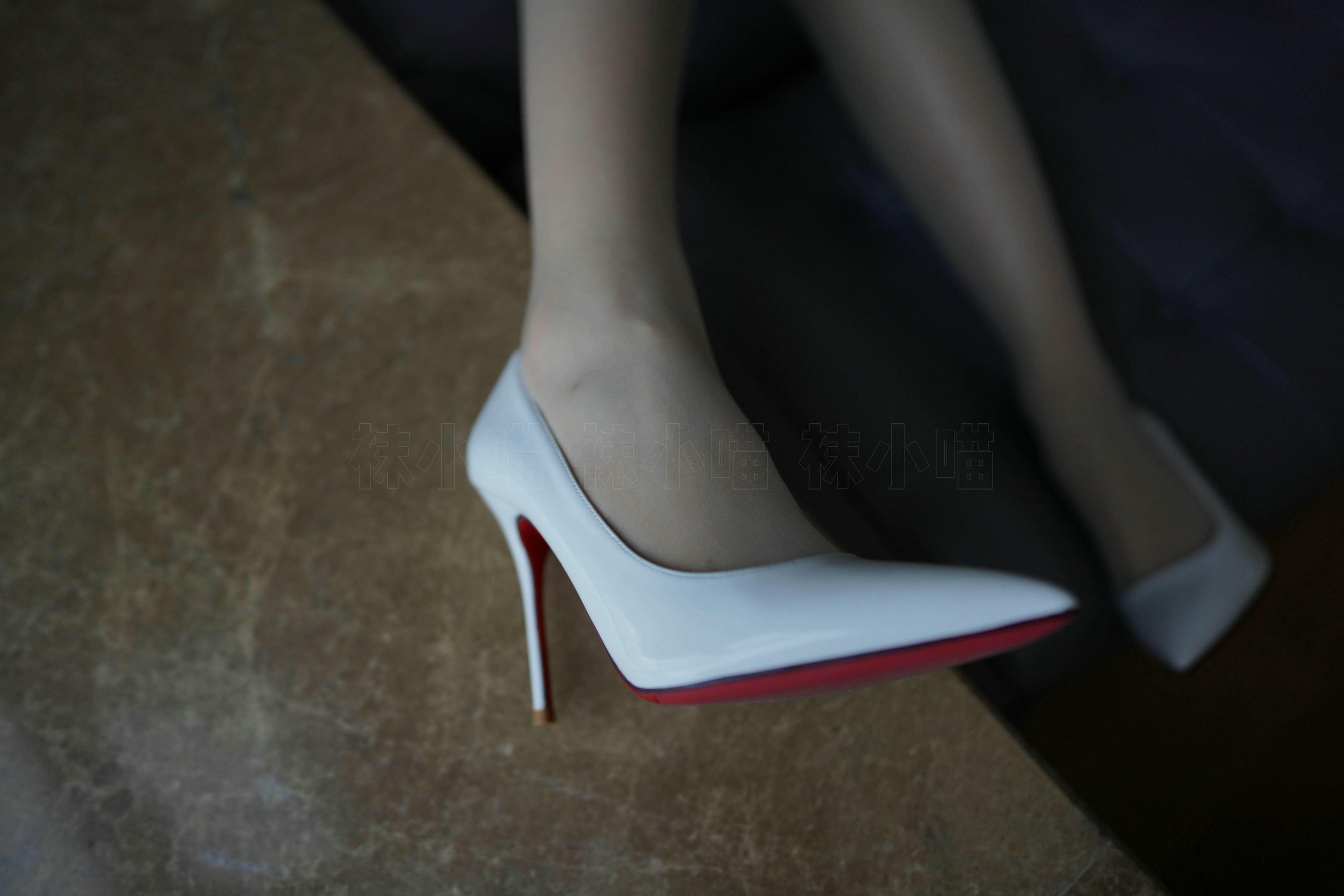 袜小喵 KT282 洁白无暇 [93+1P／117MB]_第2集