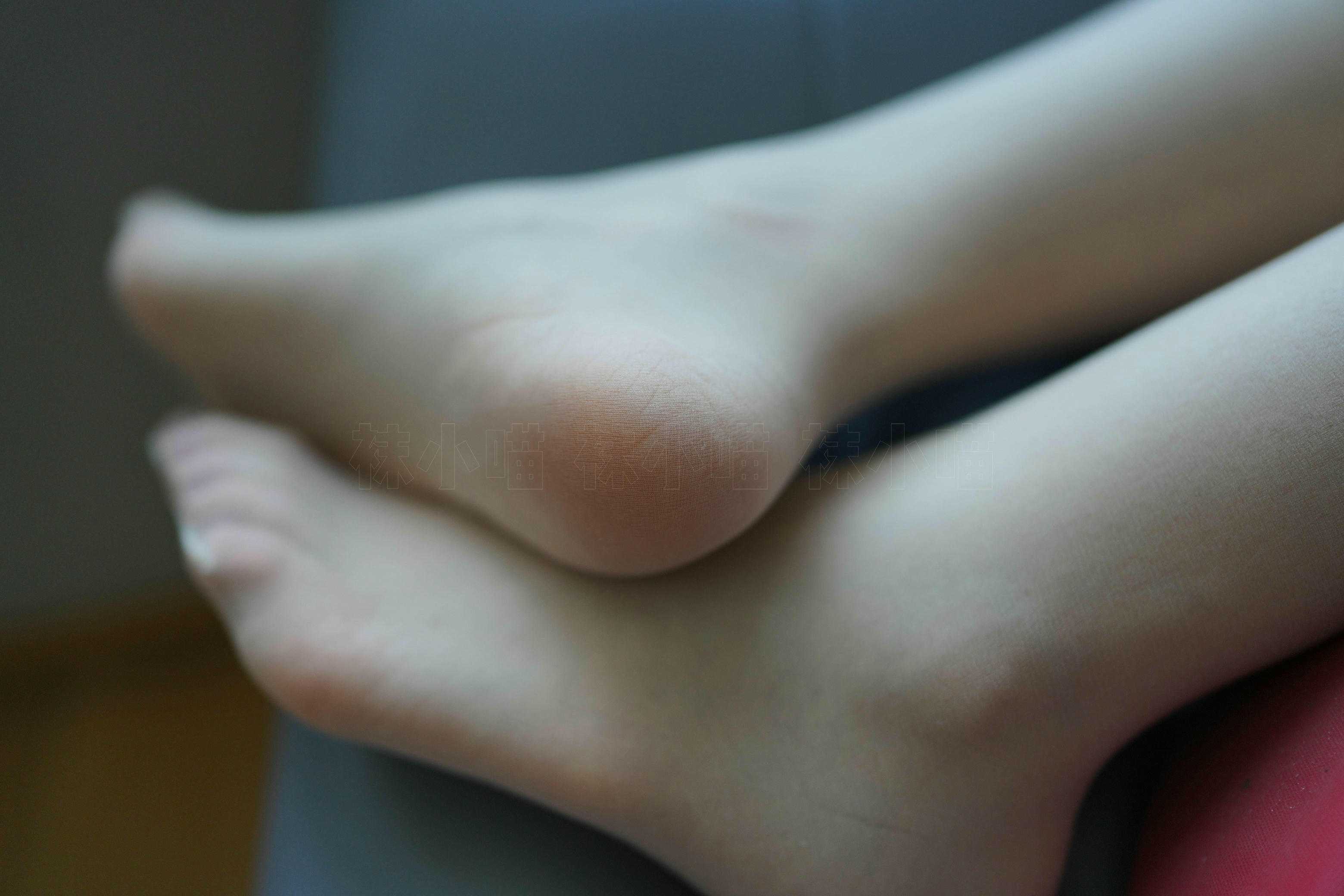 袜小喵 KT282 洁白无暇 [93+1P／117MB]_第3集