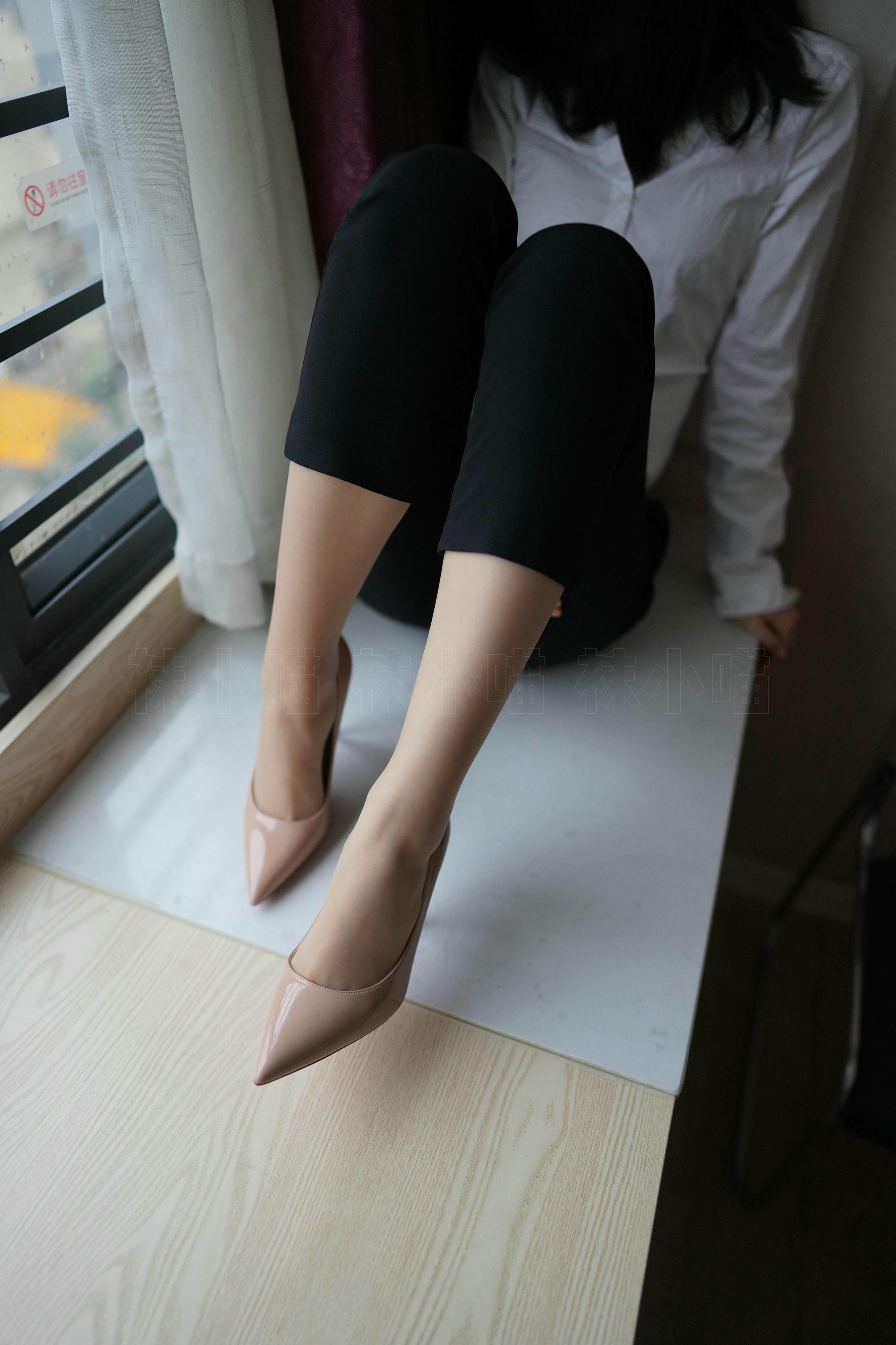 袜小喵 KT284 窗台[88+1P／96.3MB]_第1集