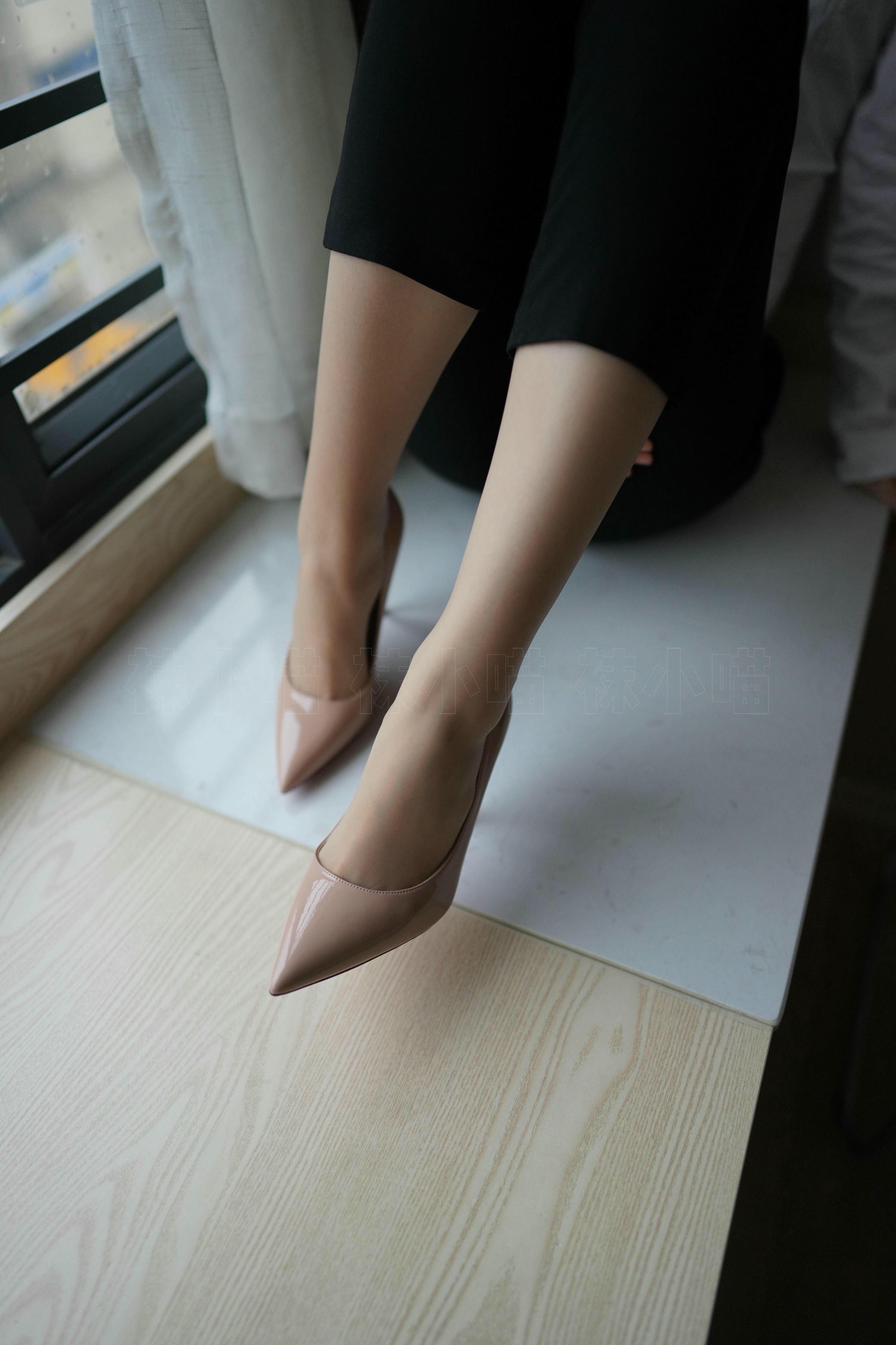 袜小喵 KT284 窗台[88+1P／96.3MB]_第1集