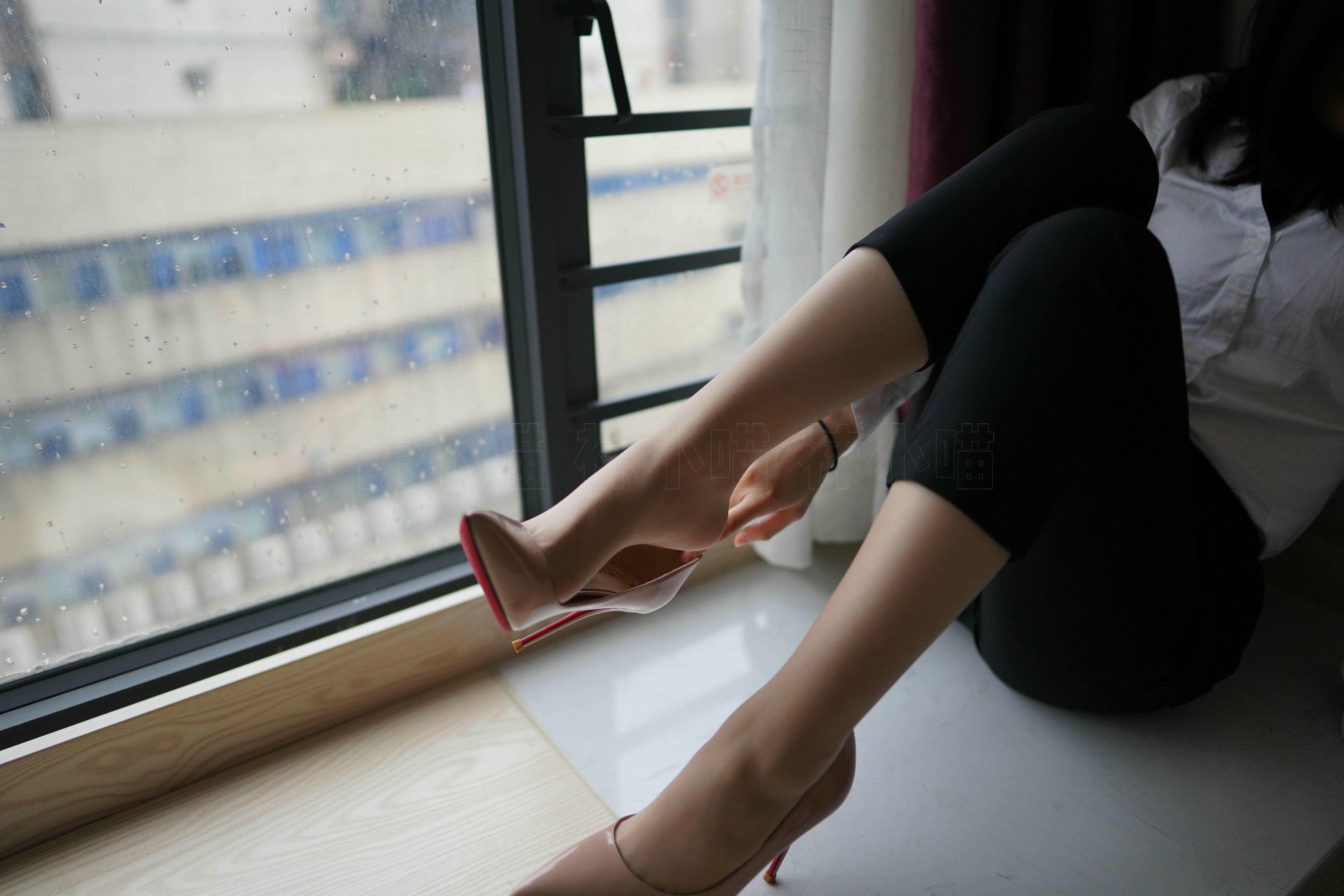 袜小喵 KT284 窗台[88+1P／96.3MB]_第1集