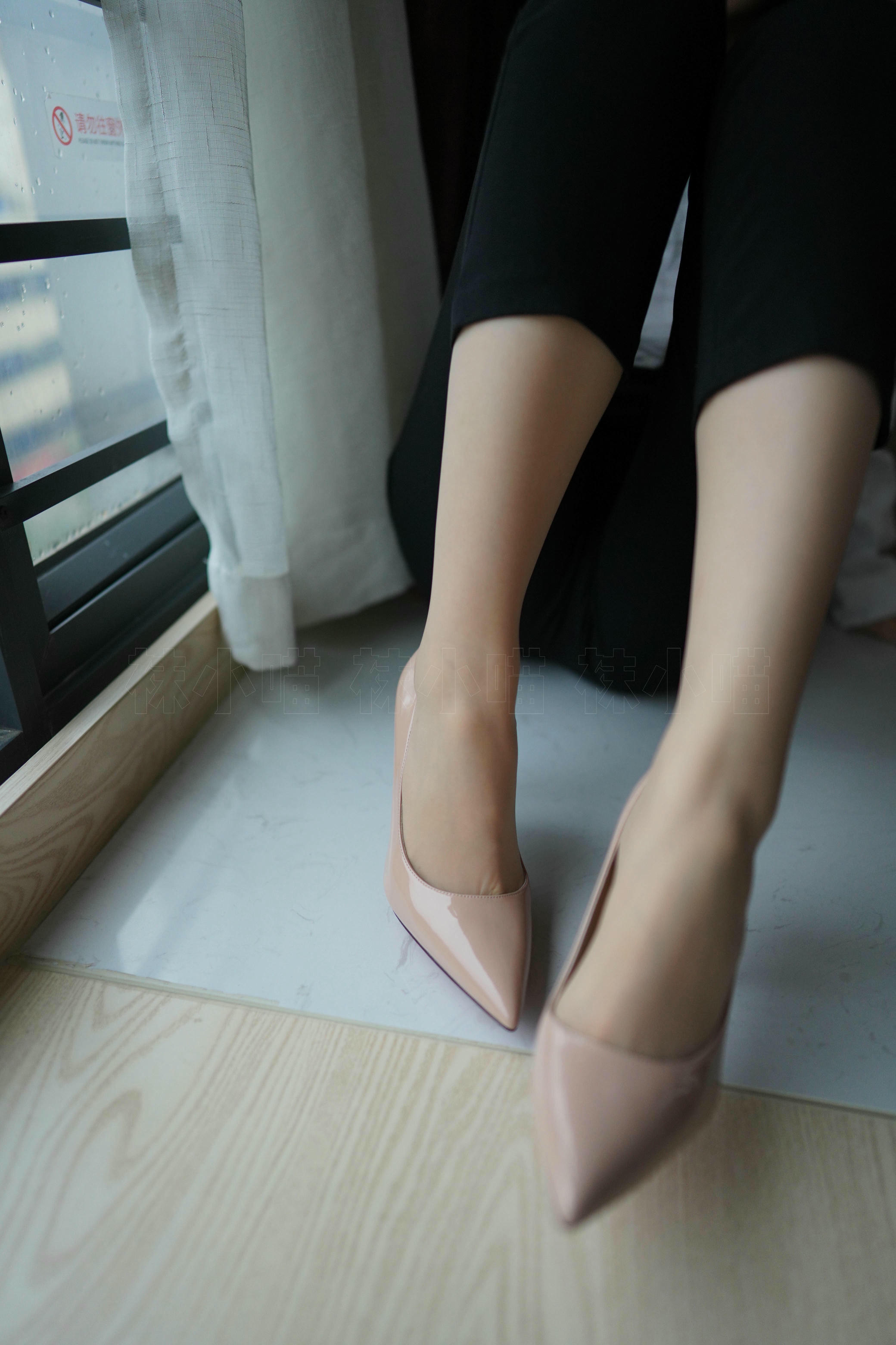 袜小喵 KT284 窗台[88+1P／96.3MB]_第1集