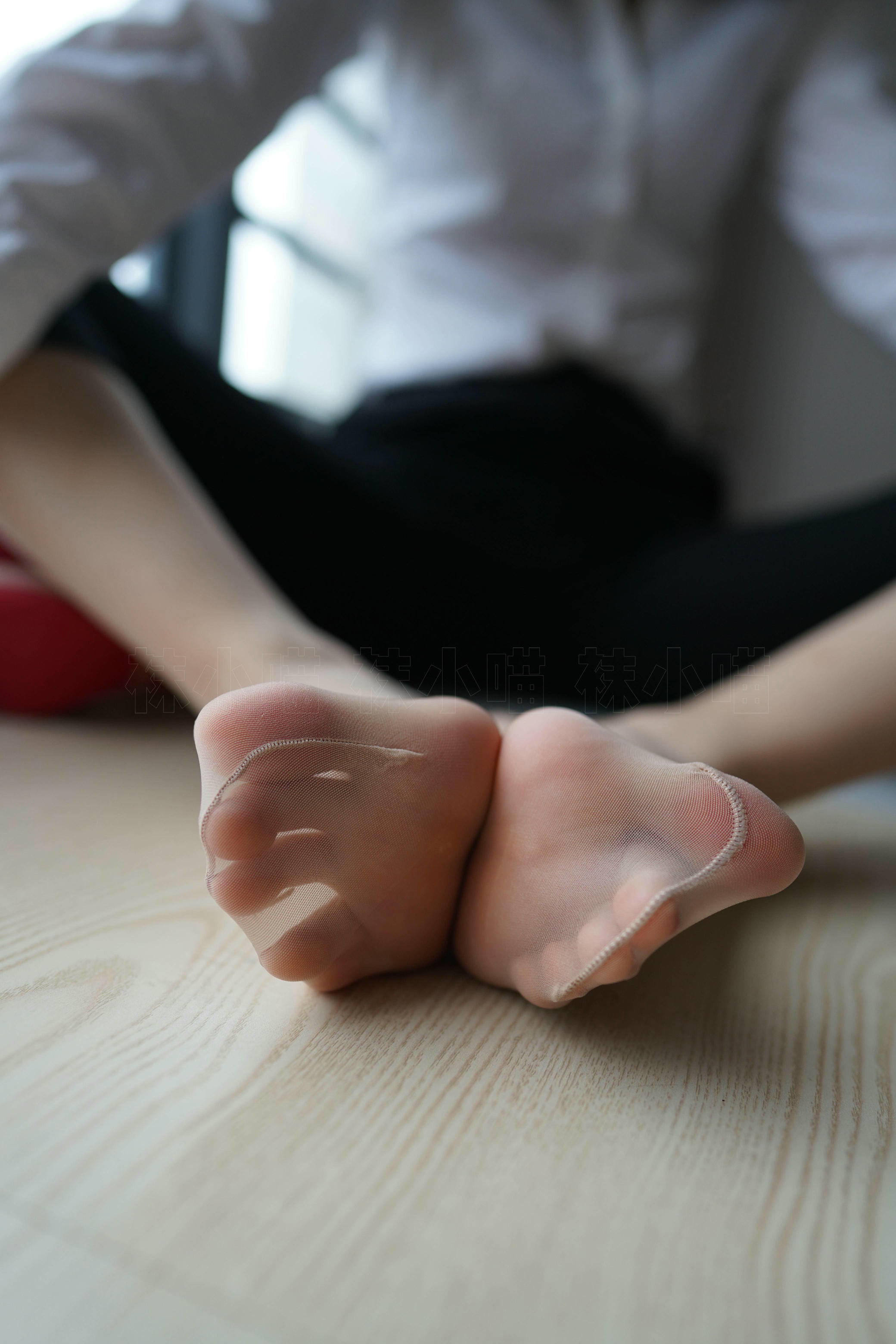 袜小喵 KT284 窗台[88+1P／96.3MB]_第1集