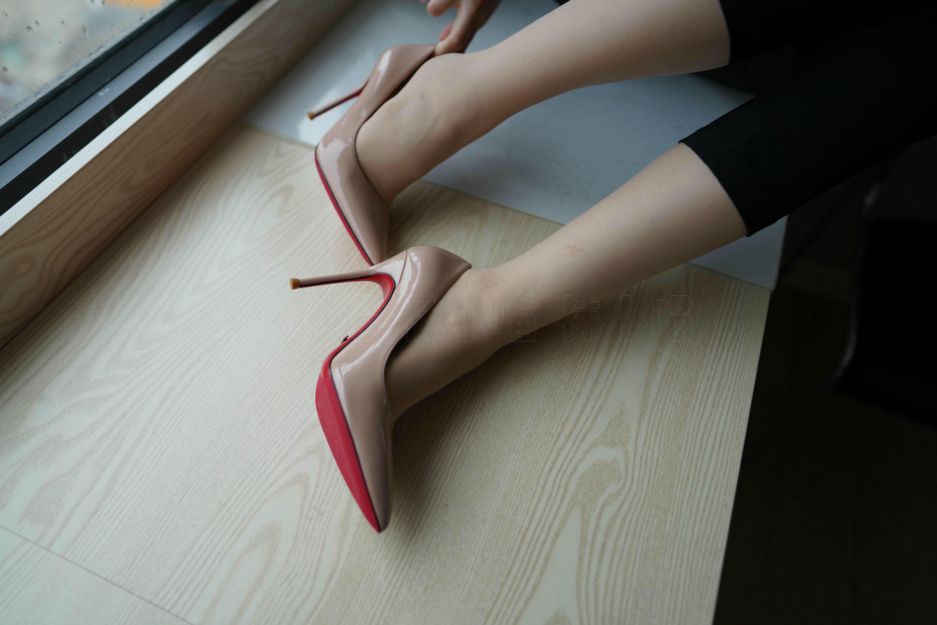 袜小喵 KT284 窗台[88+1P／96.3MB]_第3集