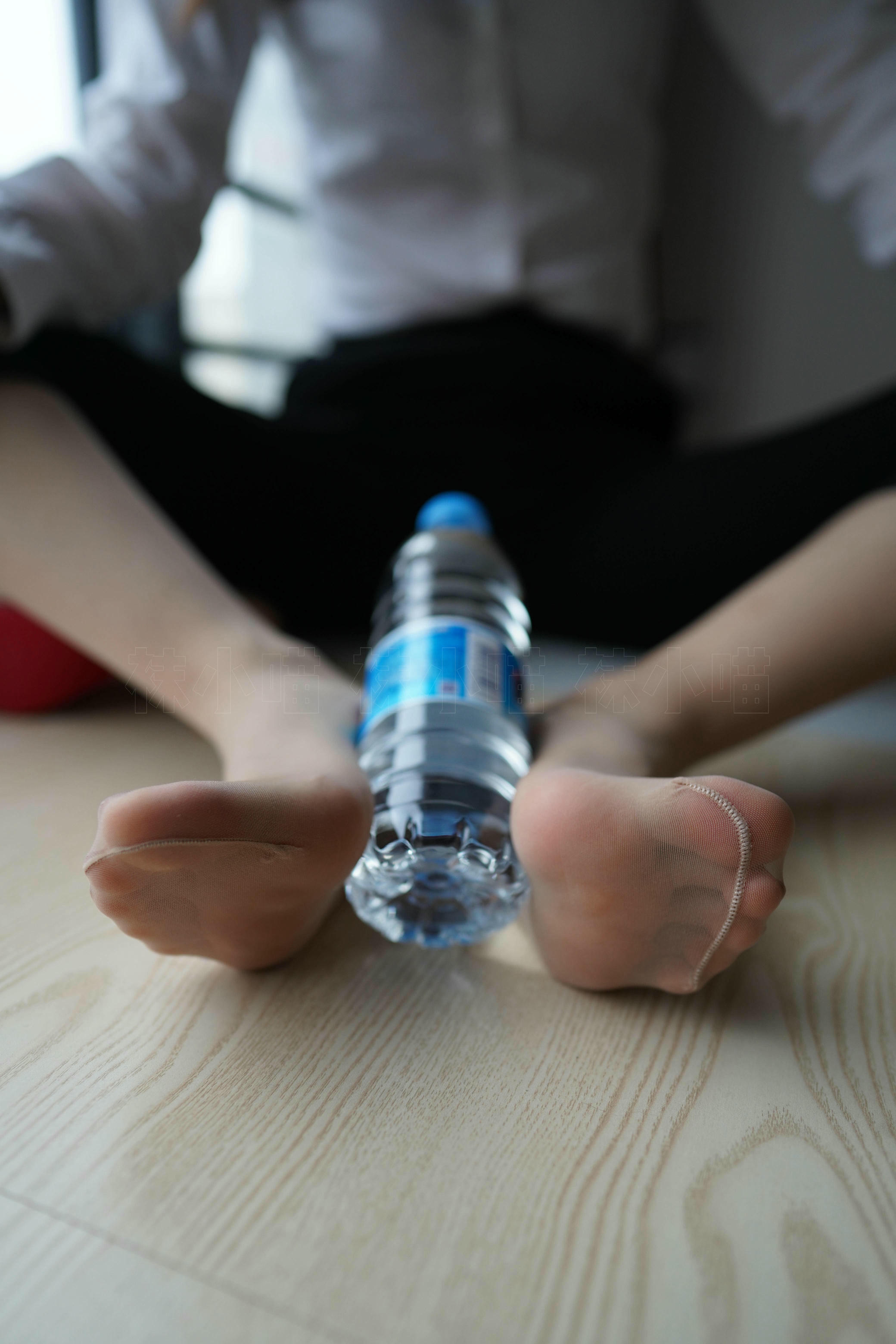 袜小喵 KT284 窗台[88+1P／96.3MB]_第4集