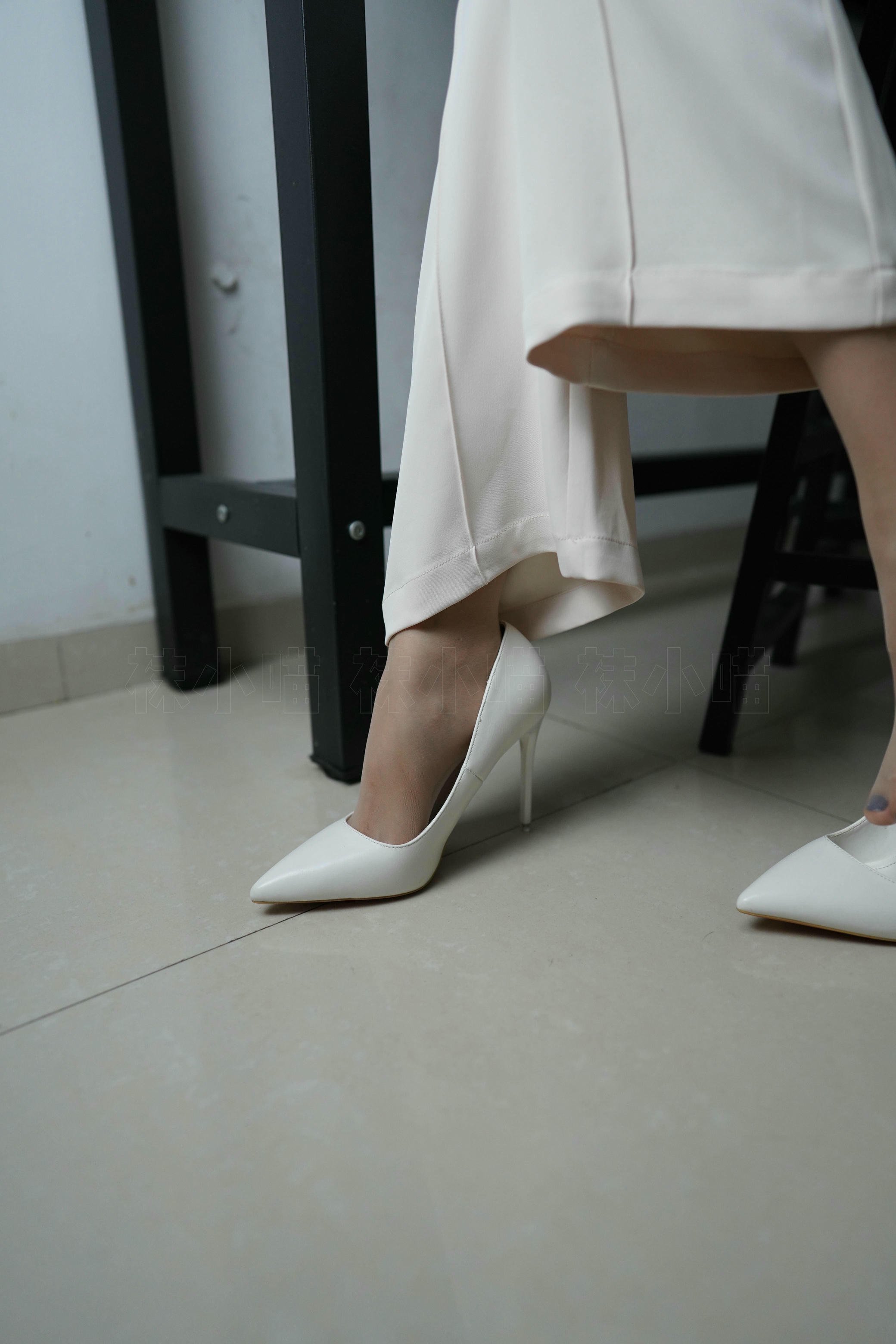 袜小喵 KT293 飘逸[100P／121MB]_第1集