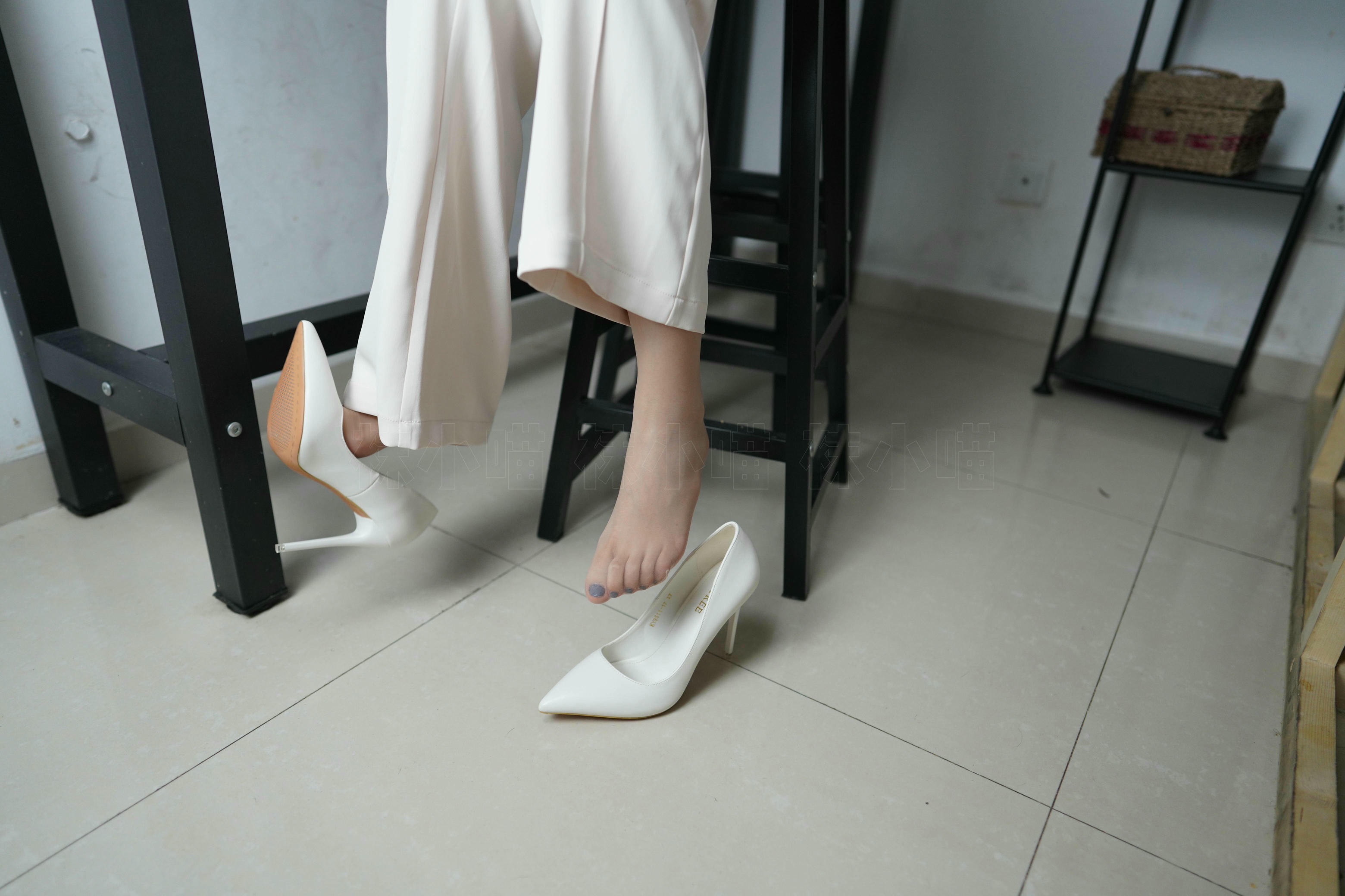 袜小喵 KT293 飘逸[100P／121MB]_第2集