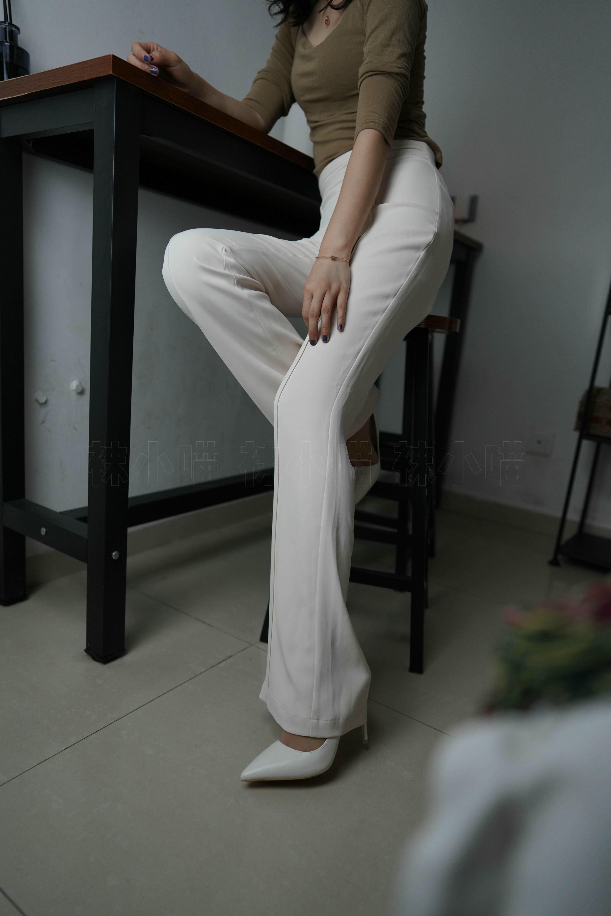 袜小喵 KT293 飘逸[100P／121MB]_第1集