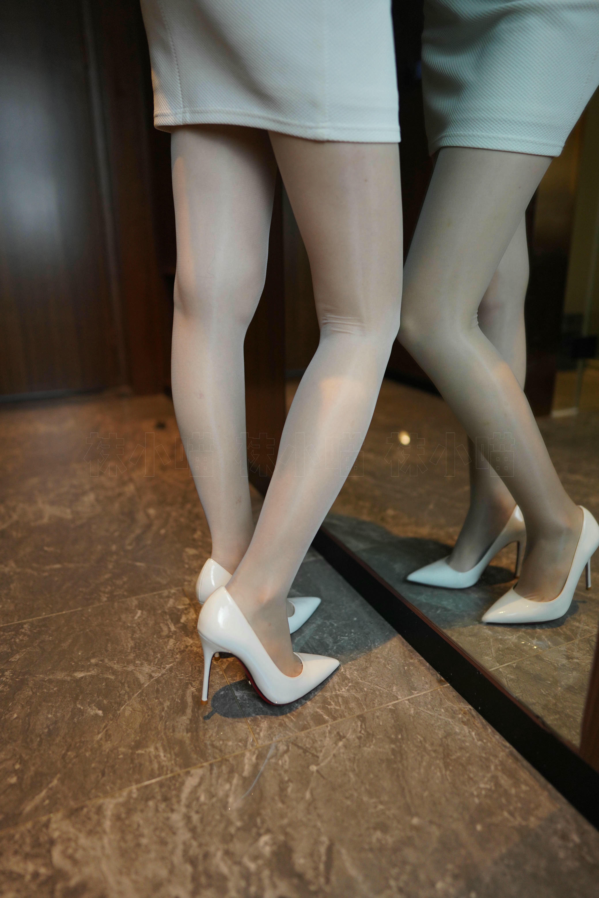 袜小喵 KT296 对视[77P／140MB]_第1集