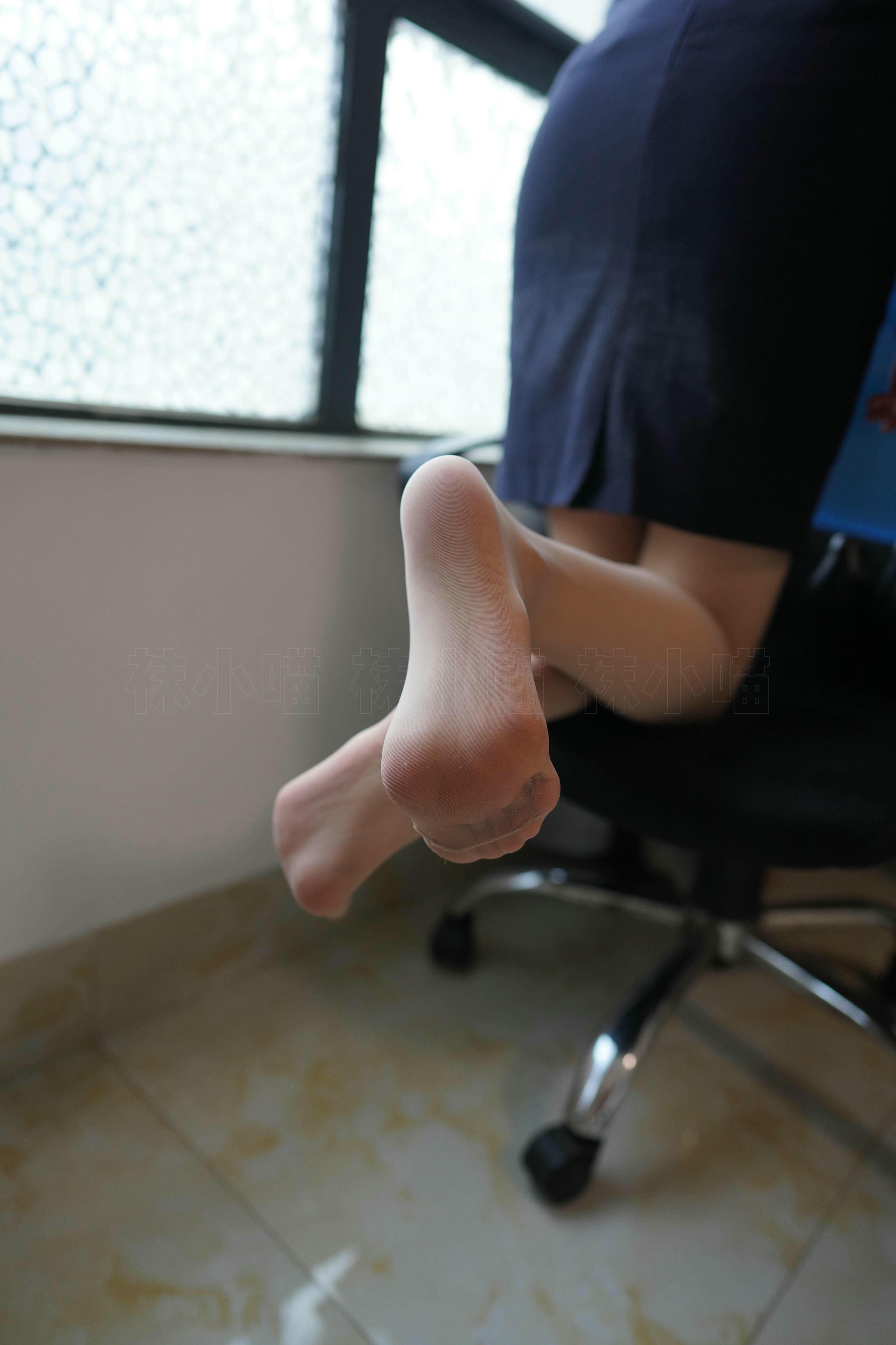 袜小喵 KT310《周末的红》 [72P 95.23 MB]_第3集