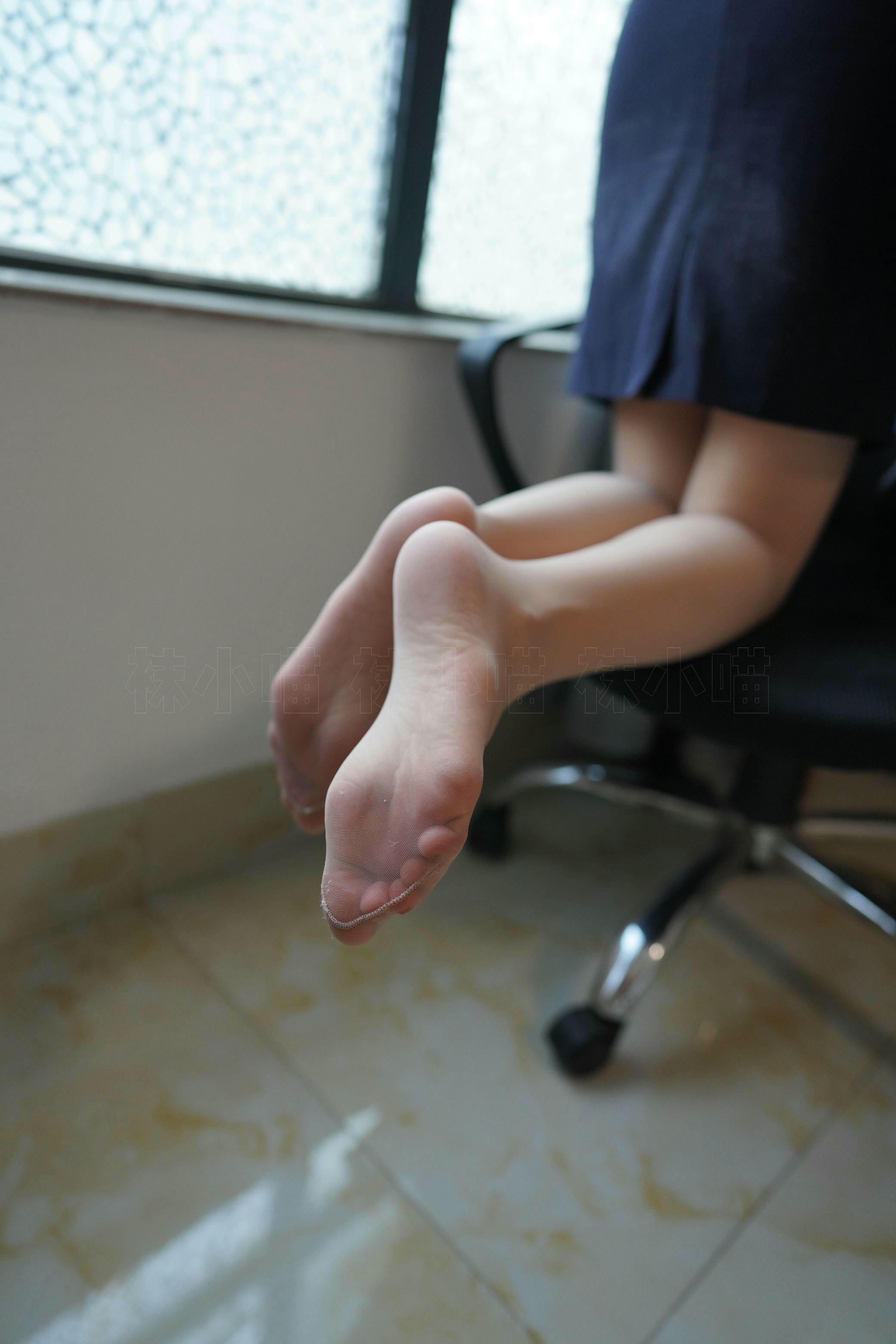 袜小喵 KT310《周末的红》 [72P 95.23 MB]_第3集