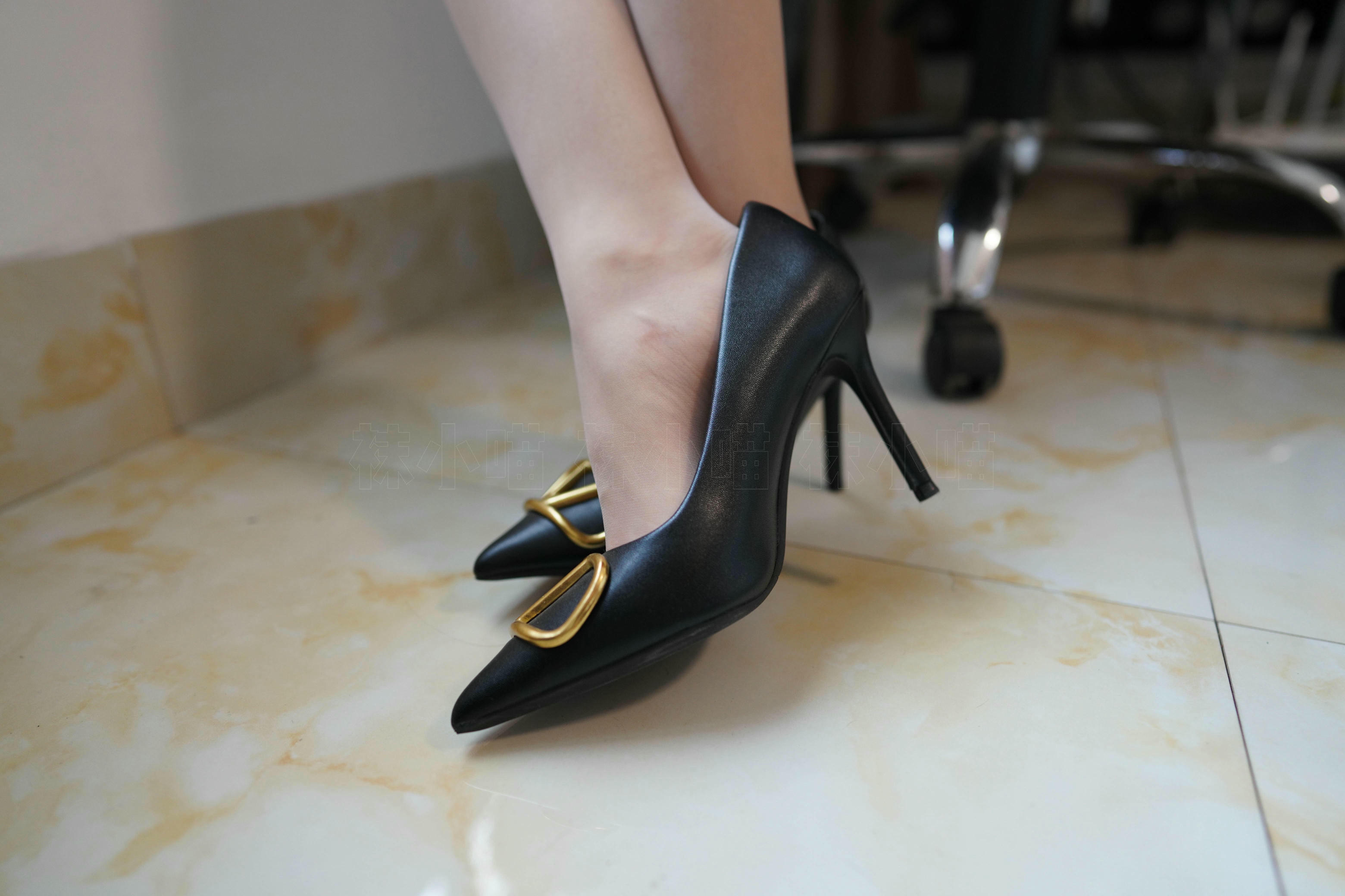 袜小喵 KT310《周末的红》 [72P 95.23 MB]_第4集