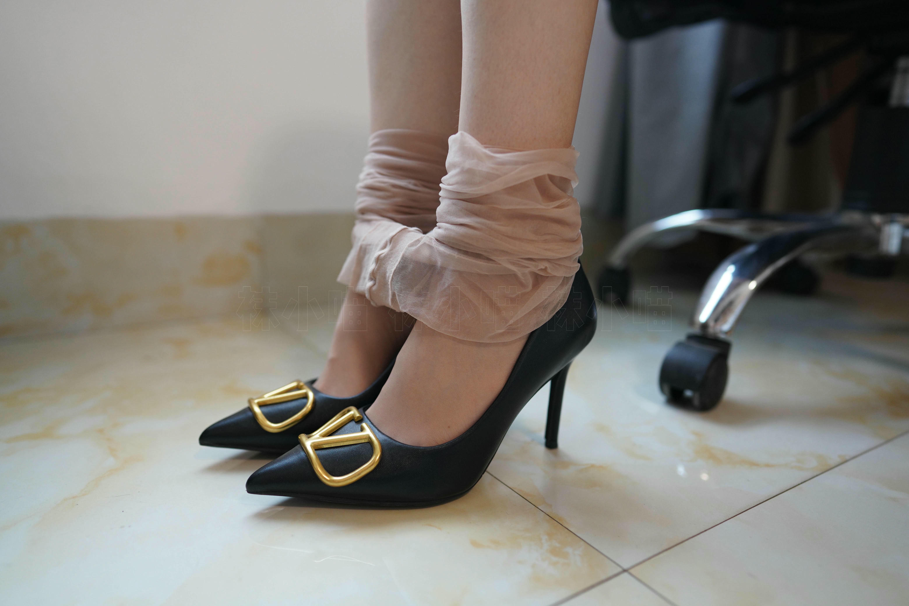 袜小喵 KT310《周末的红》 [72P 95.23 MB]_第4集