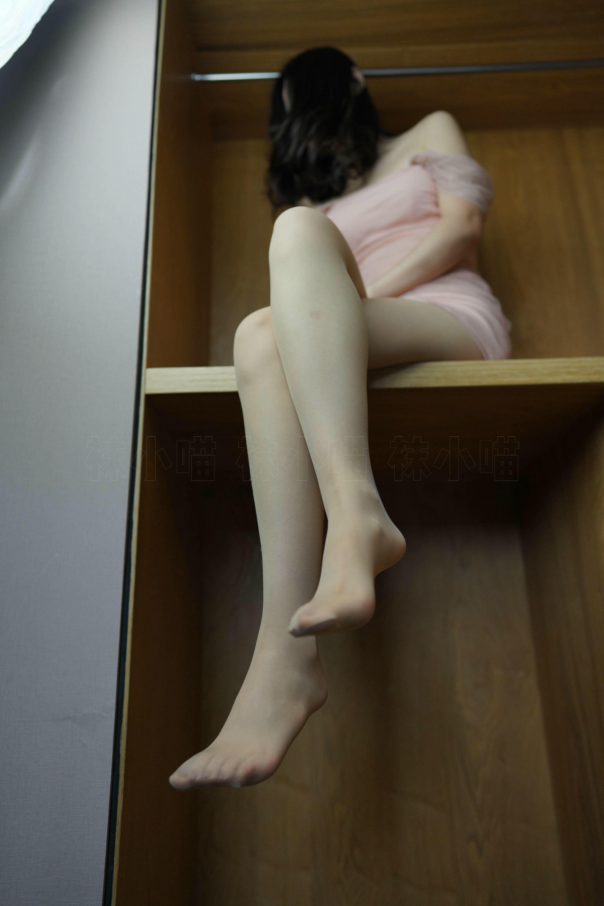 袜小喵 KT318《柜子》 [84P 119.89 MB]_第3集