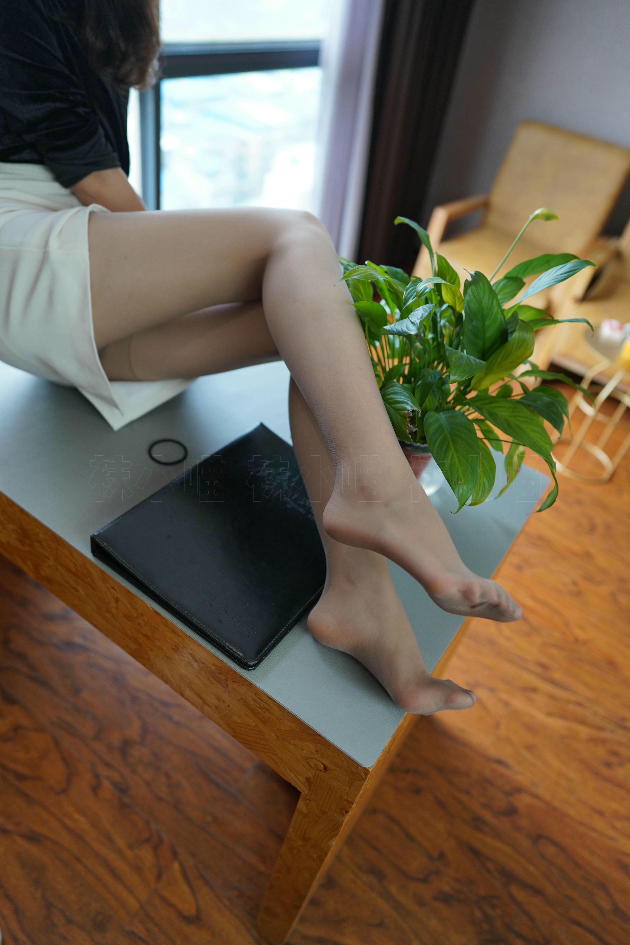 袜小喵 KT322《上桌》 [80P 123.64 MB]_第1集