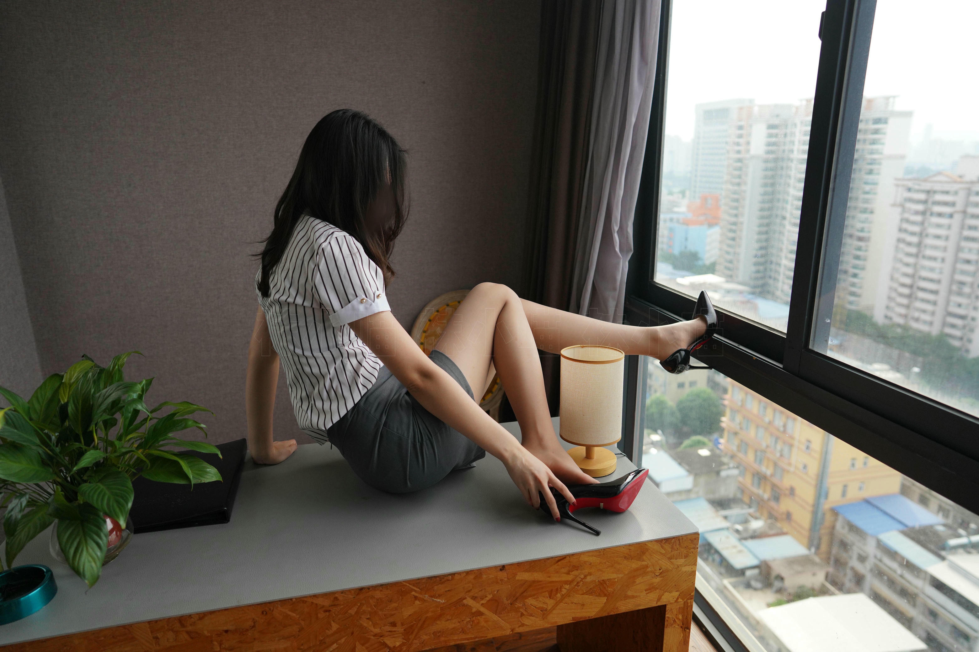 袜小喵 KT325《暖气》 [100P 192.48 MB]_第4集