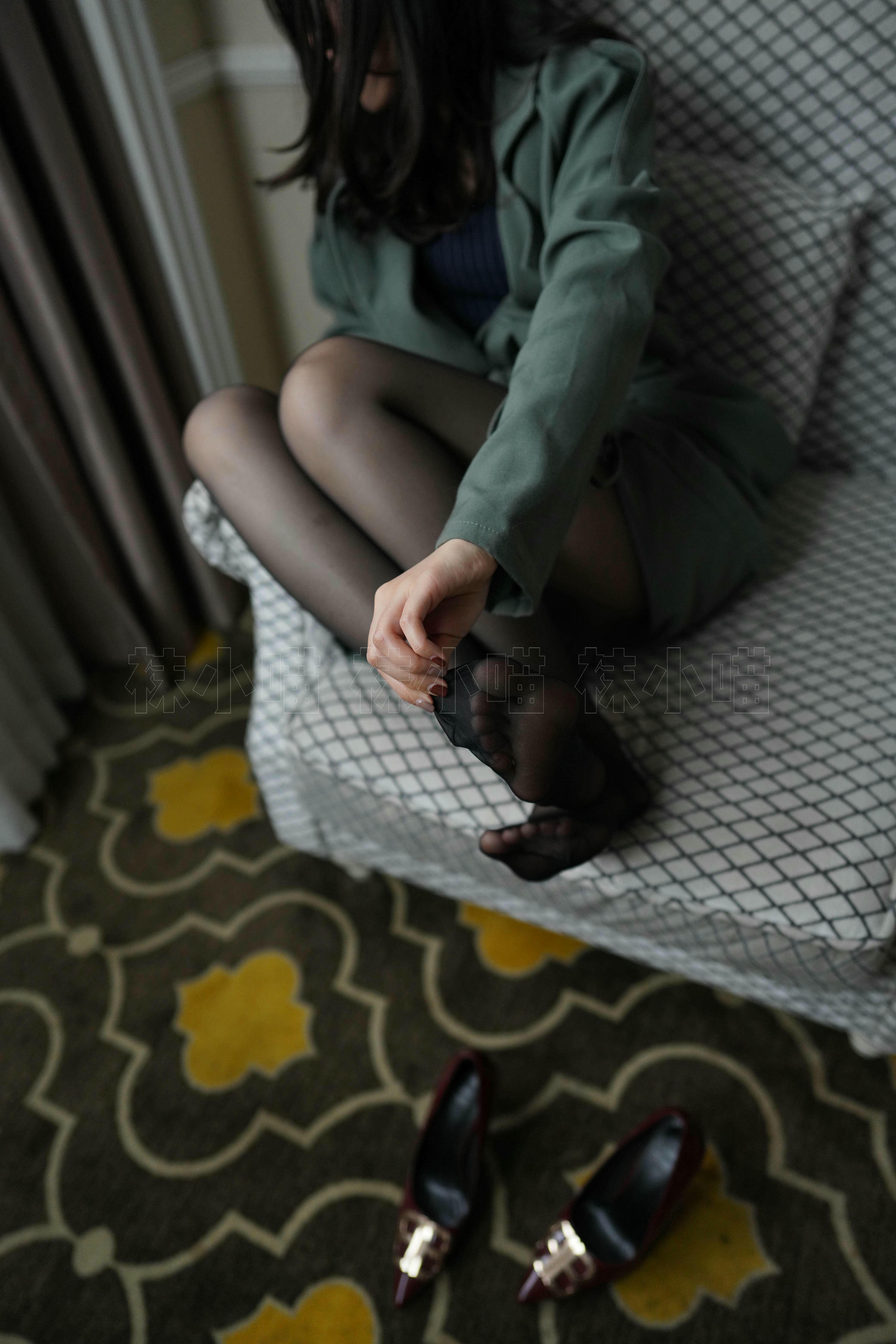 袜小喵 KT331《风衣》 [68P 117.74 MB]_第4集