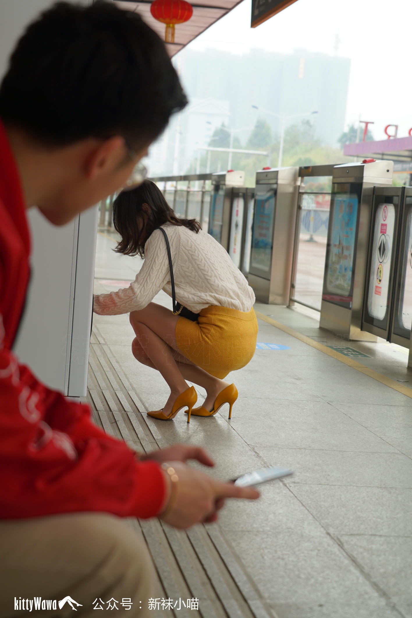 袜小喵故事集 KTS006 公交车追随者 [82P+526MB]_第1集