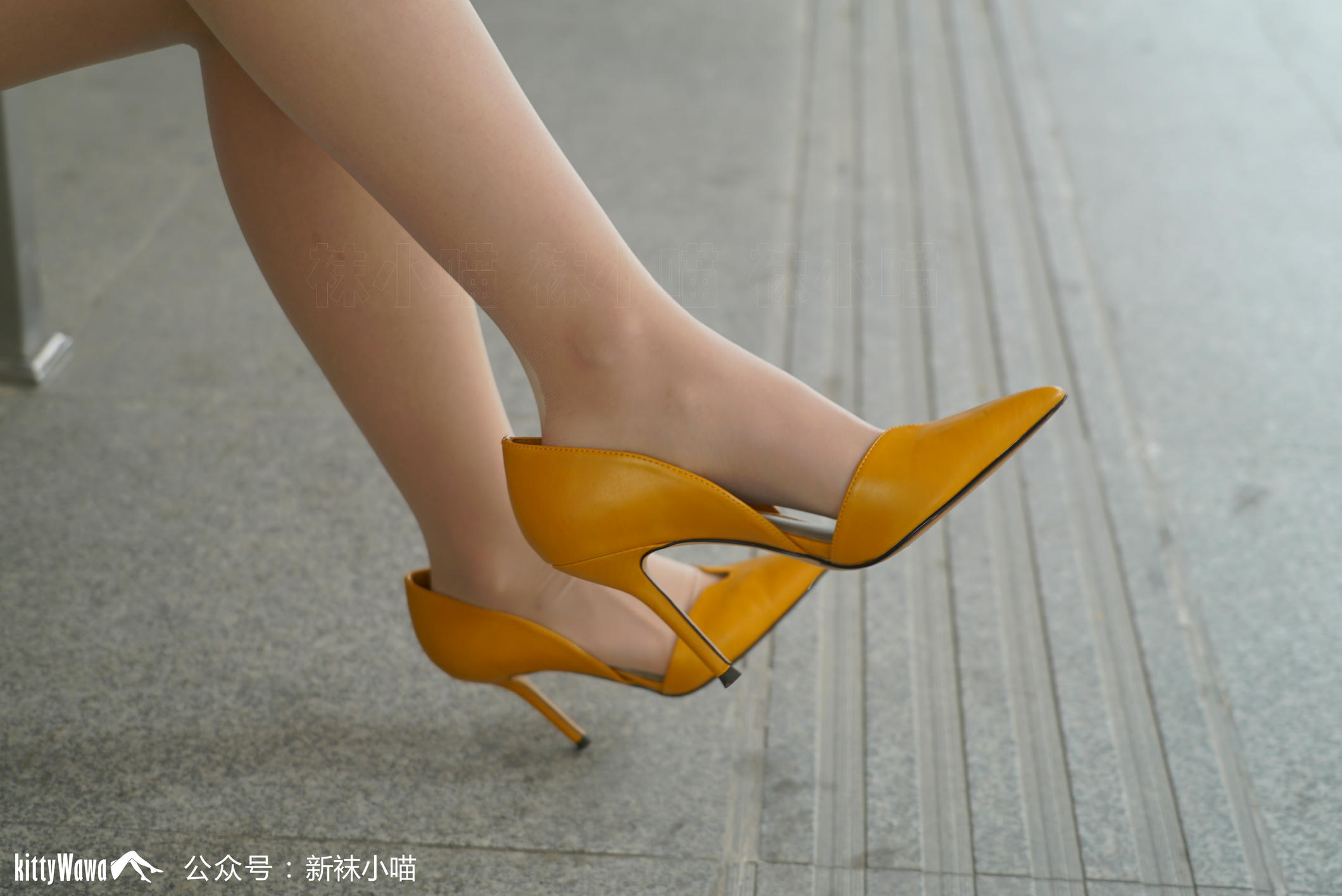 袜小喵故事集 KTS006 公交车追随者 [82P+526MB]_第2集