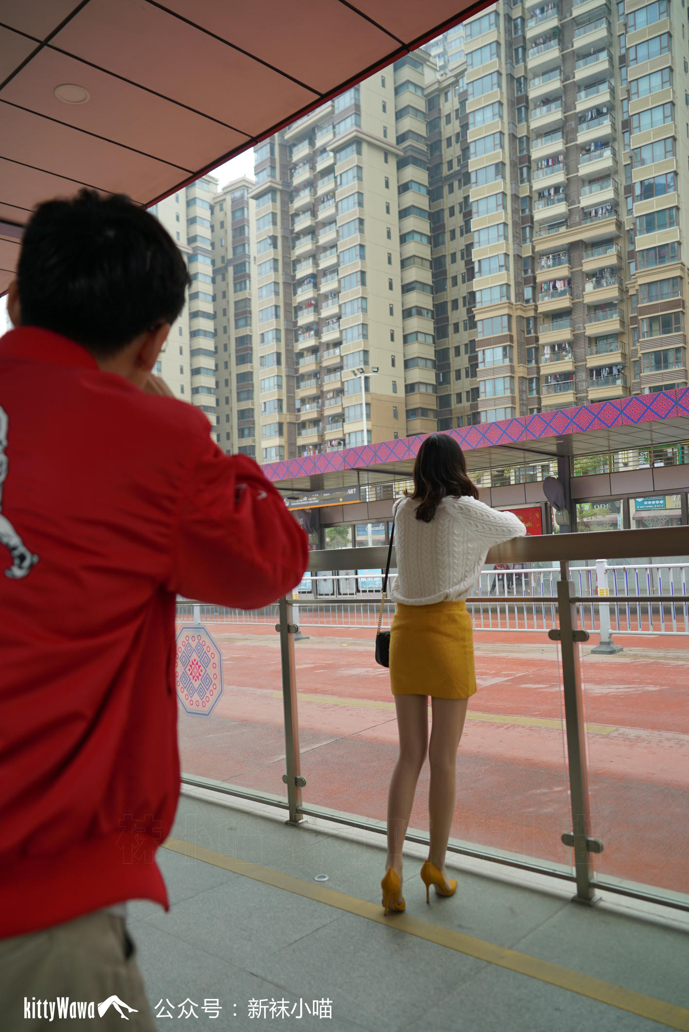 袜小喵故事集 KTS006 公交车追随者 [82P+526MB]_第2集