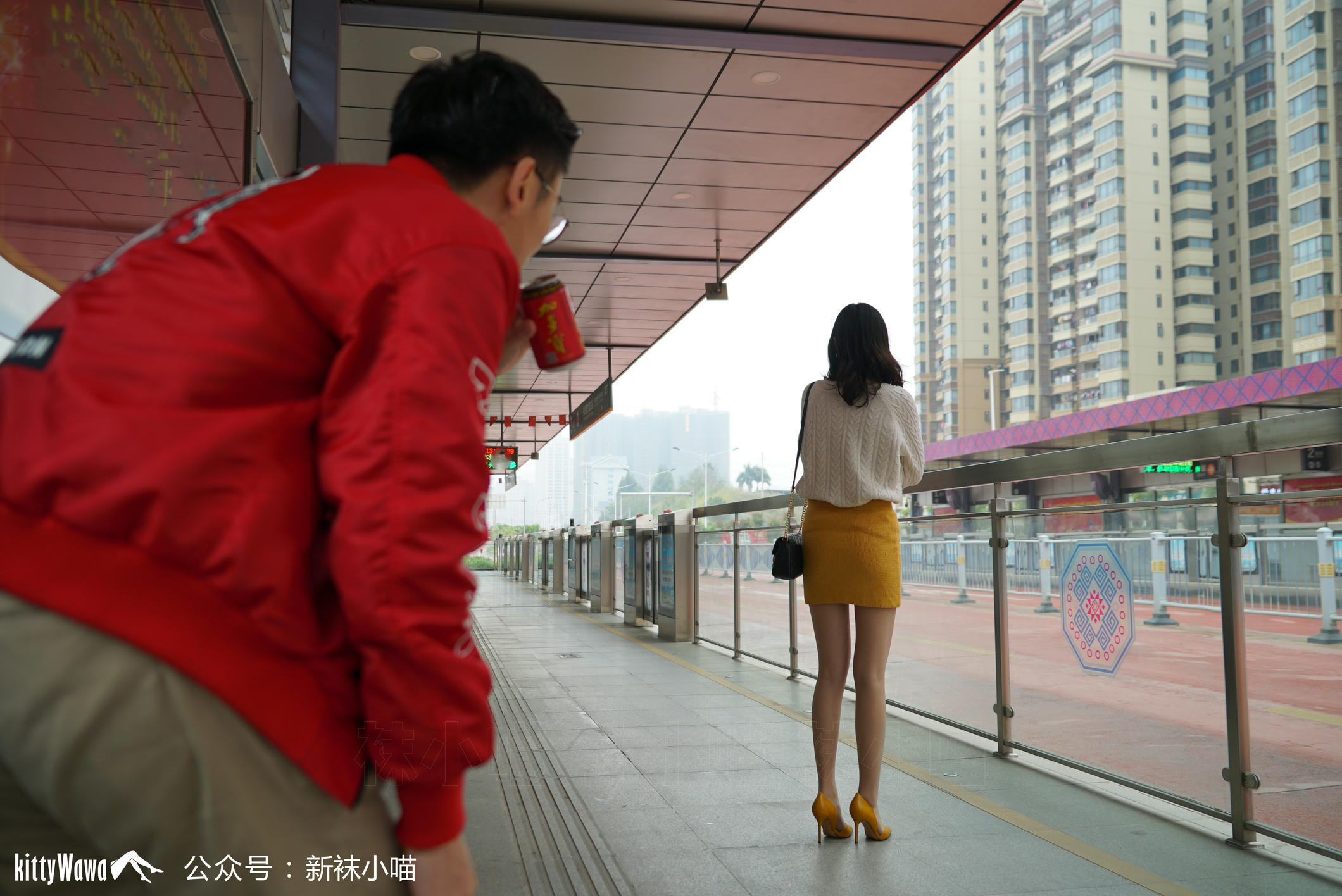 袜小喵故事集 KTS006 公交车追随者 [82P+526MB]_第2集