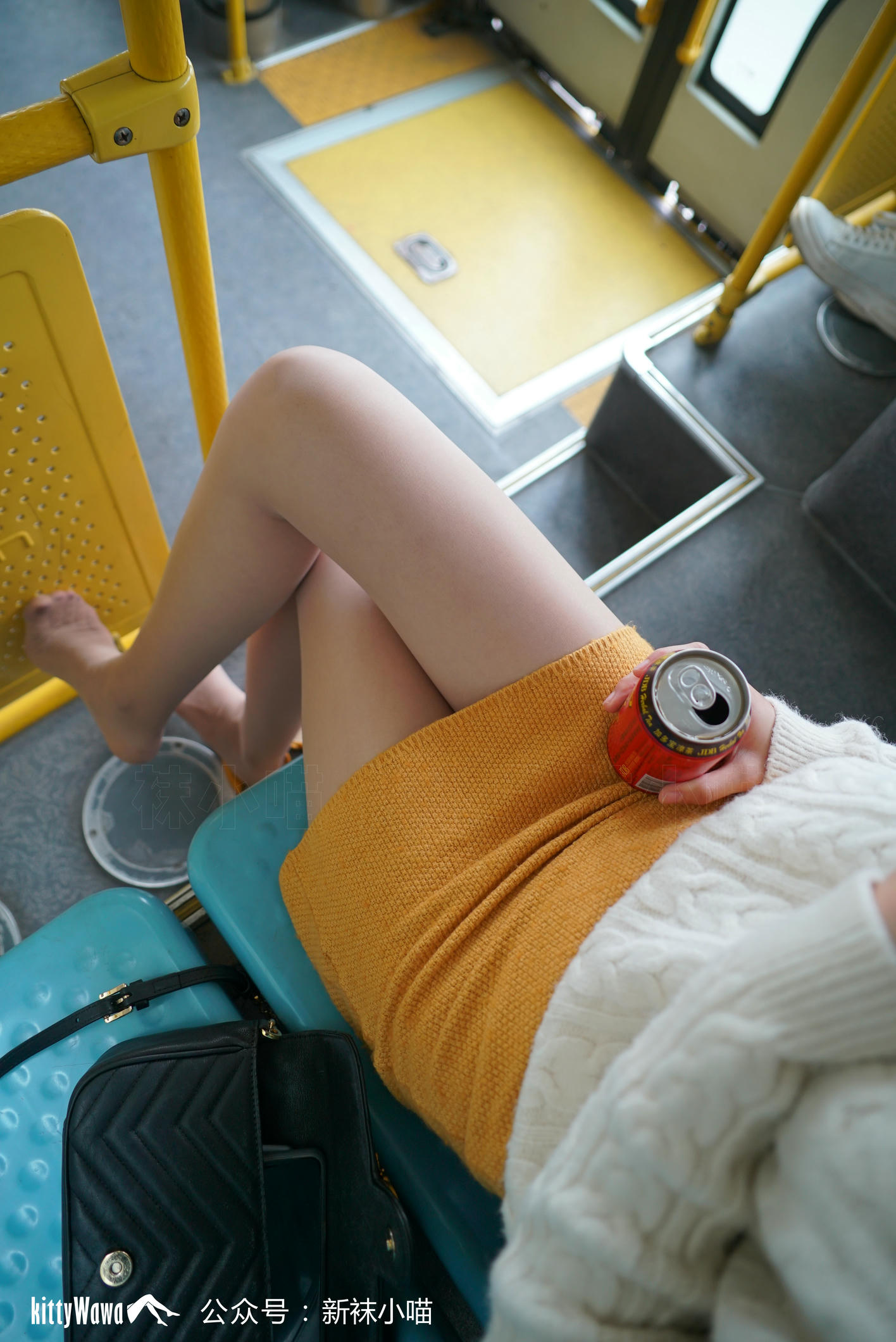 袜小喵故事集 KTS006 公交车追随者 [82P+526MB]_第3集