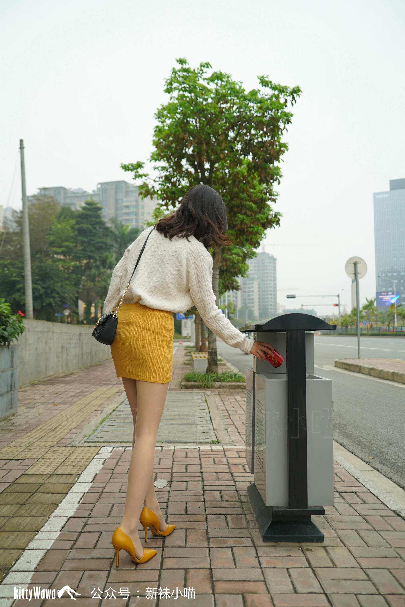 袜小喵故事集 KTS006 公交车追随者 [82P+526MB]_第3集