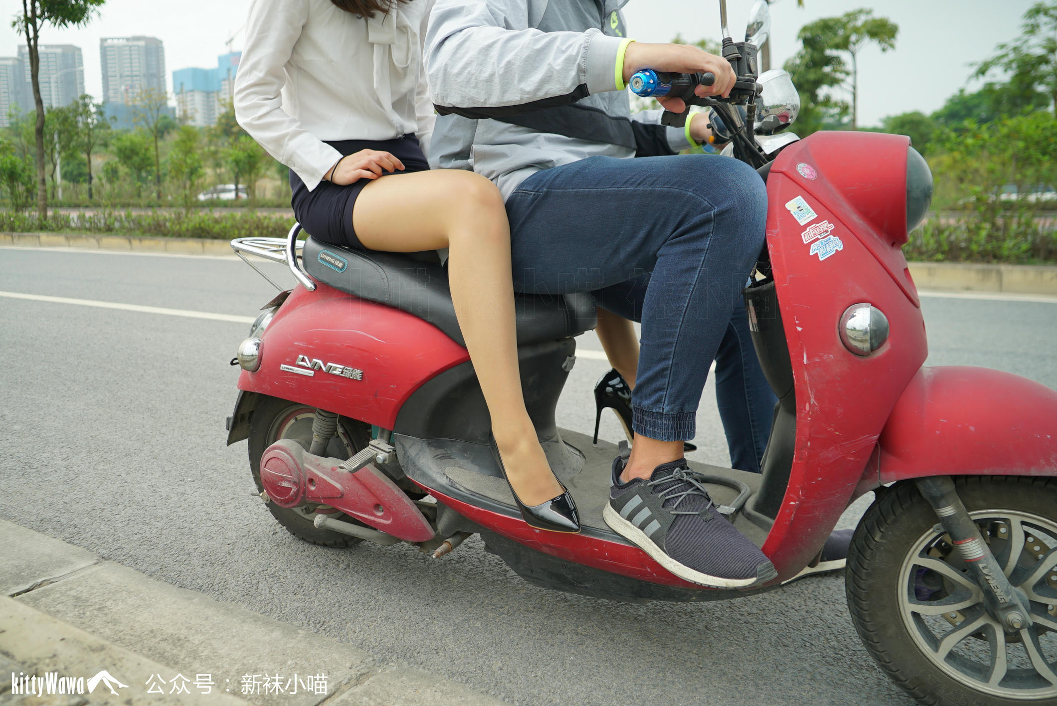 袜小喵故事集 KTS007 顺风车 [80P+523MB]_第2集