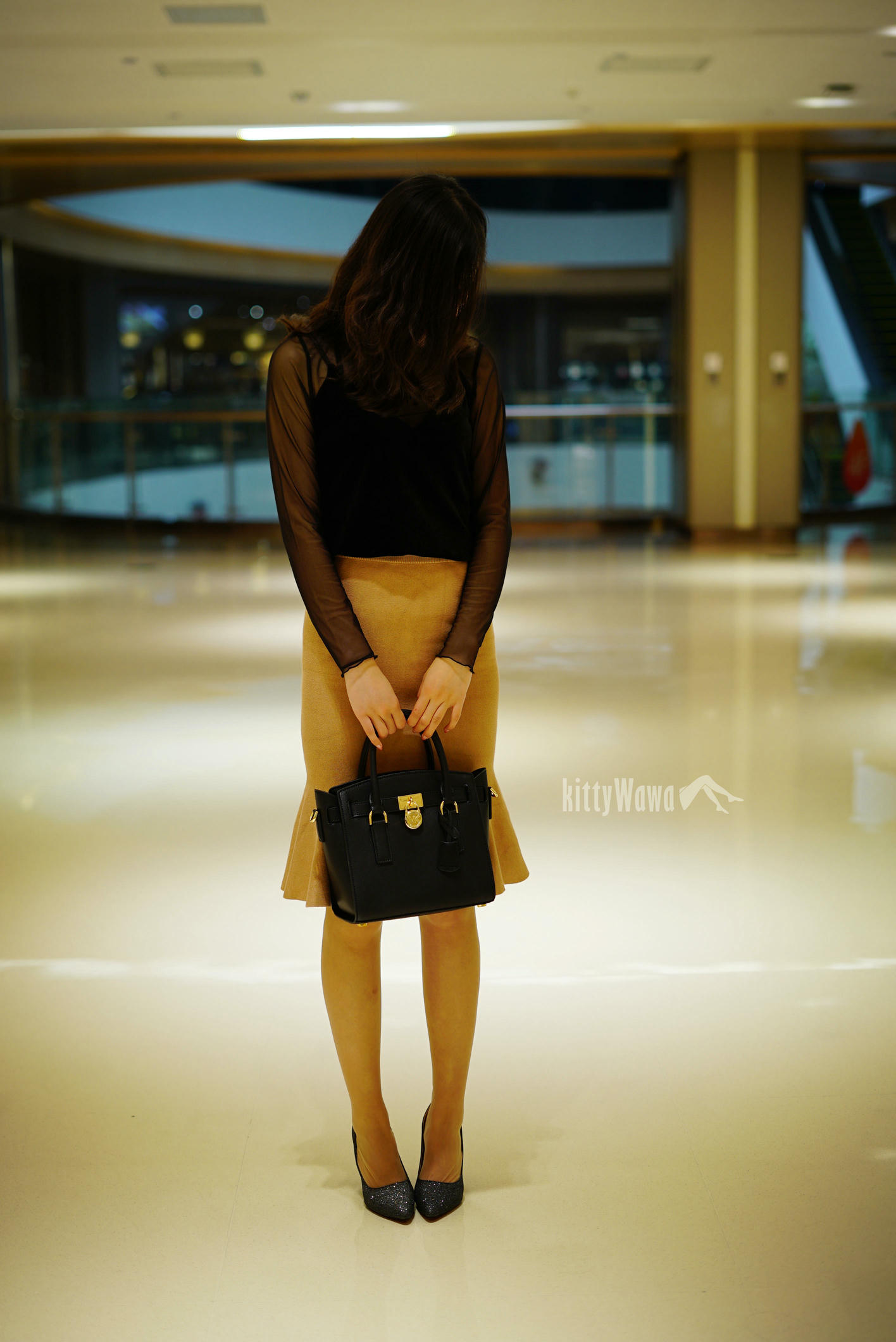 袜小喵 KT034 大庭广众 [59P+41M]_第1集