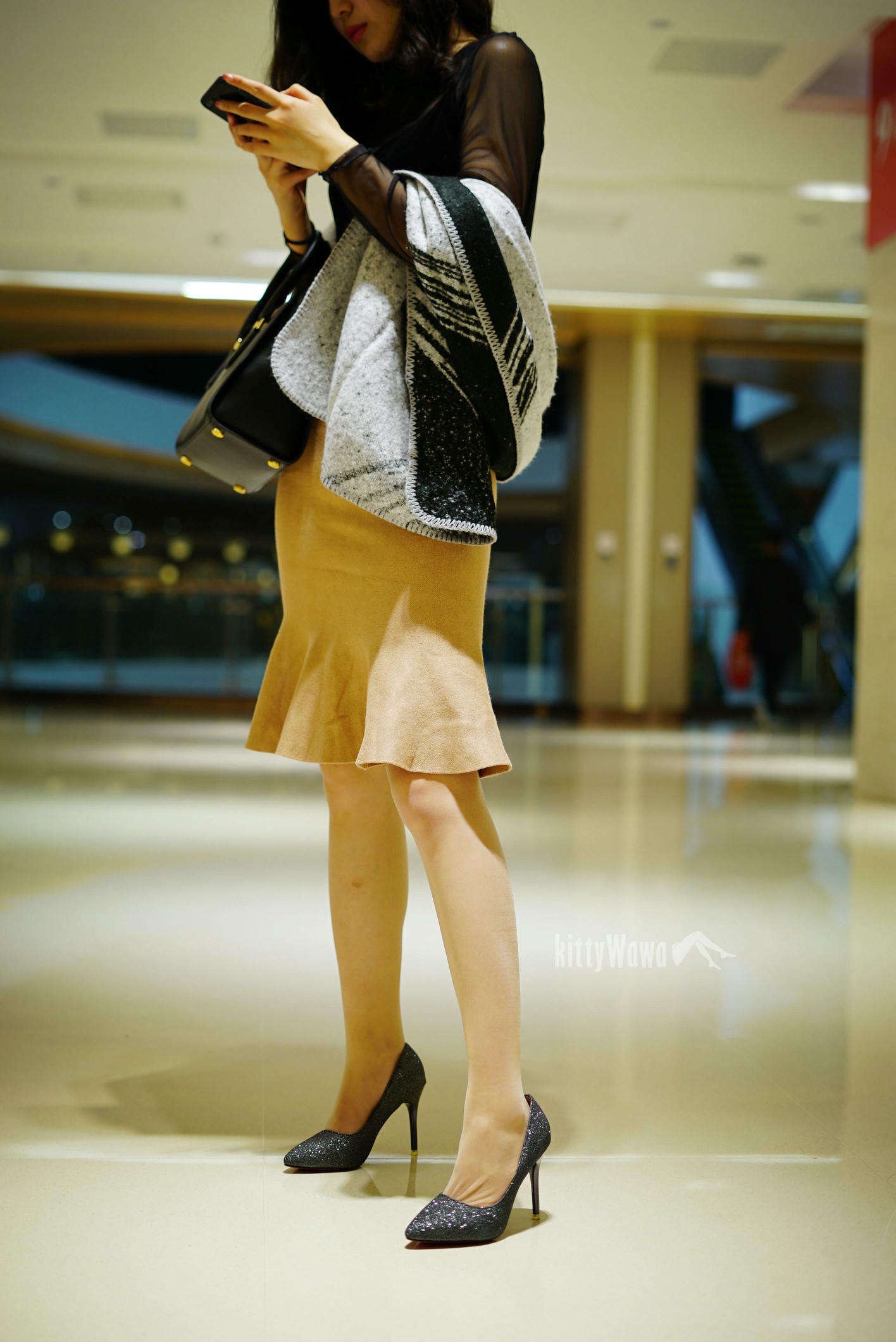 袜小喵 KT034 大庭广众 [59P+41M]_第1集