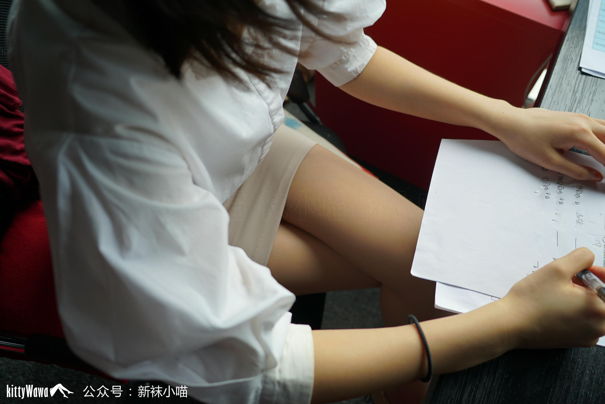 袜小喵故事集 KTS014 加班 [89P+535MB]_第1集