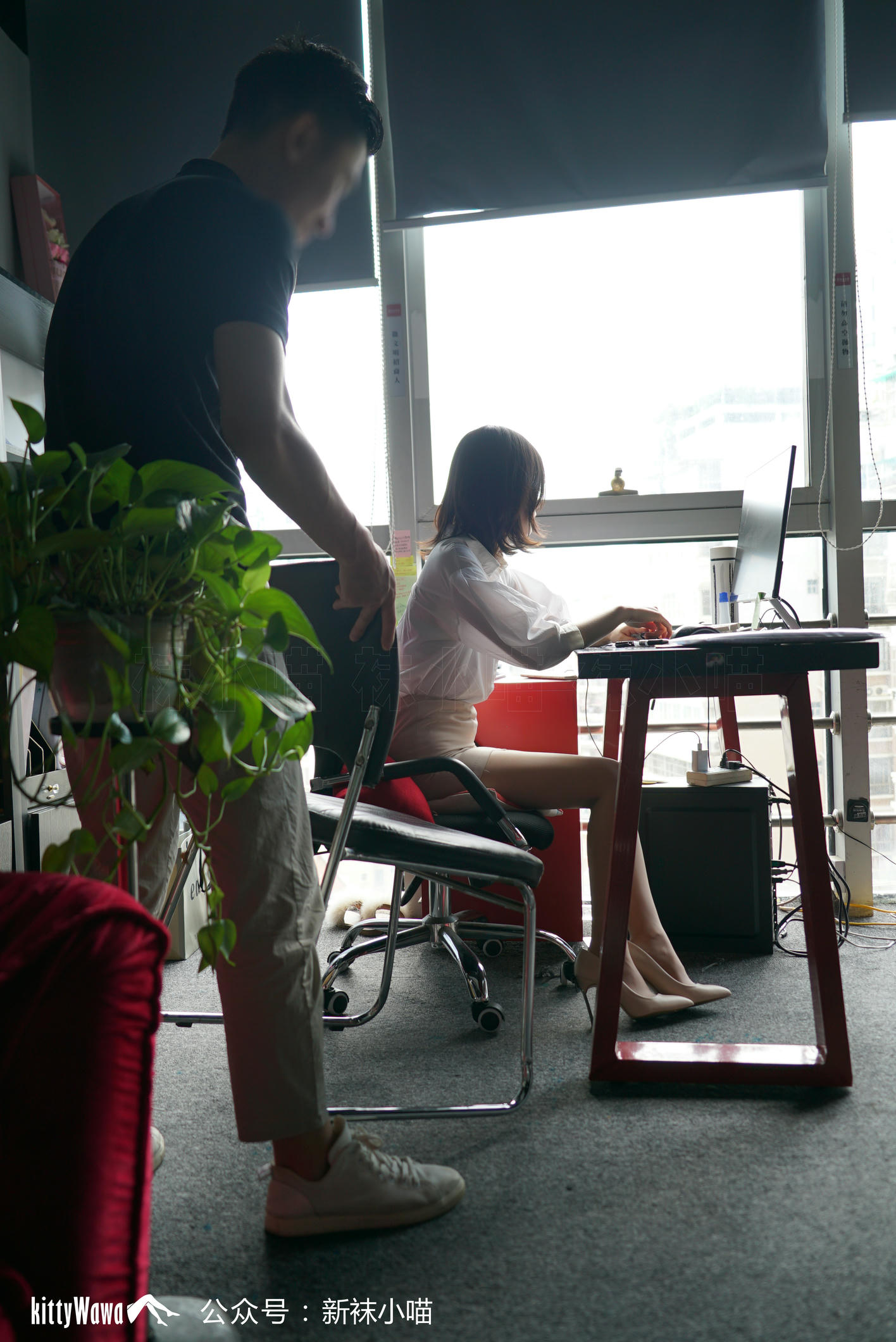 袜小喵故事集 KTS014 加班 [89P+535MB]_第2集